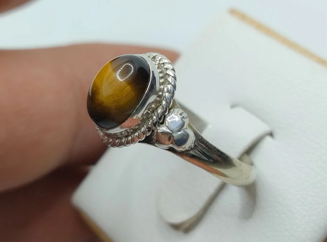 925 Silver RIng - with Natural Tiger Eye- 3 g