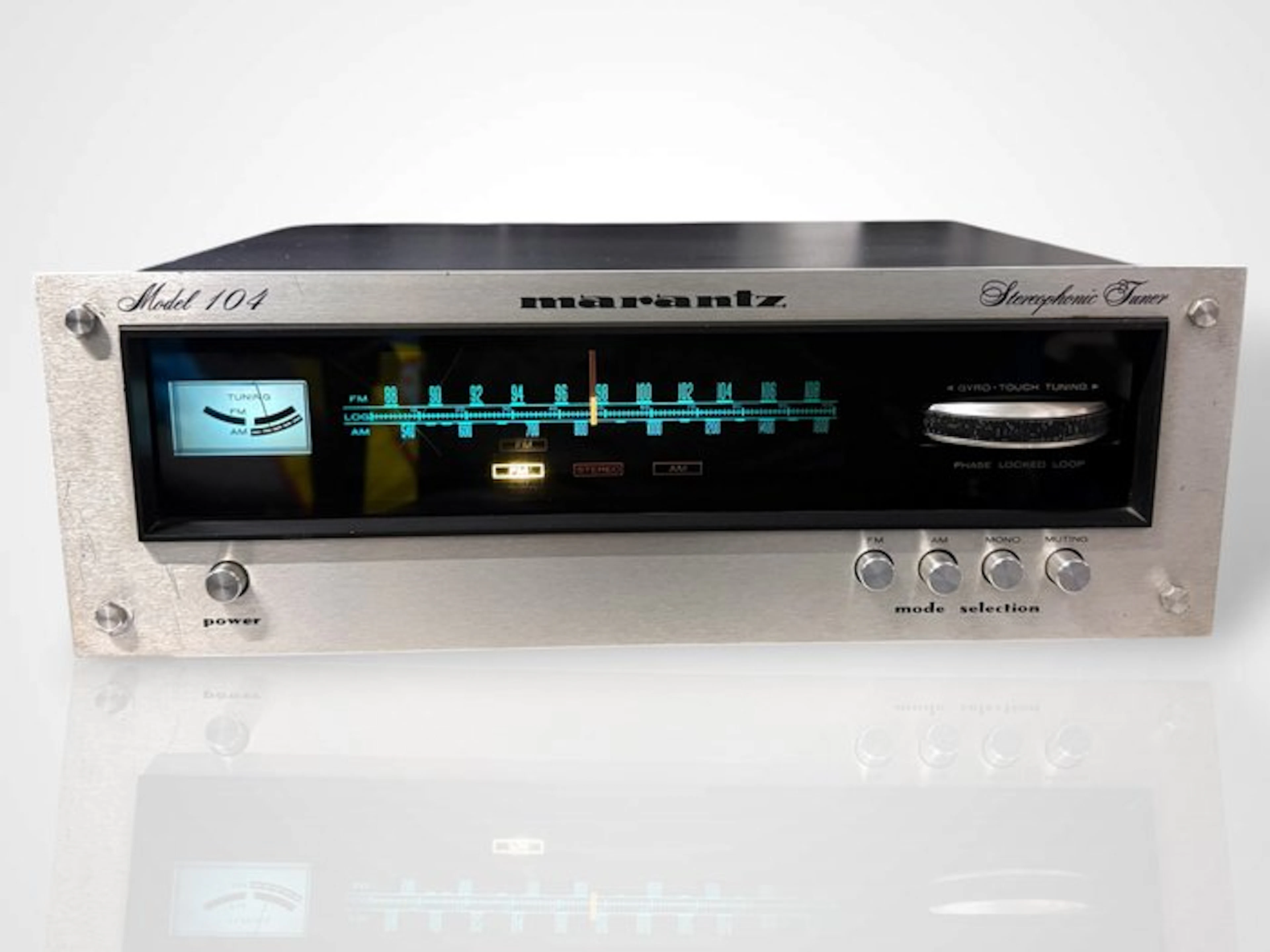 Marantz - Model 104 Stereophonic Tuner