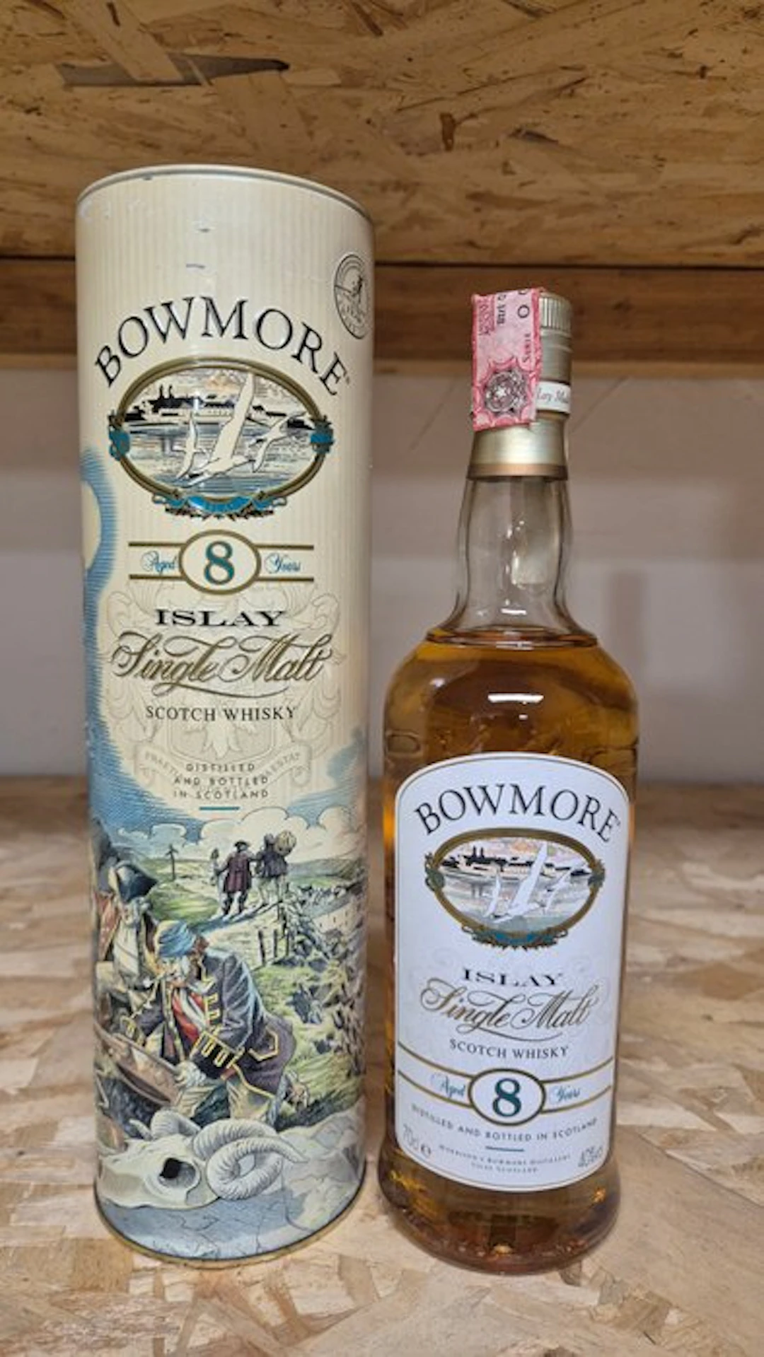 Bowmore 8 years old Legend - Limited Edition - b. 1990s - 70cl