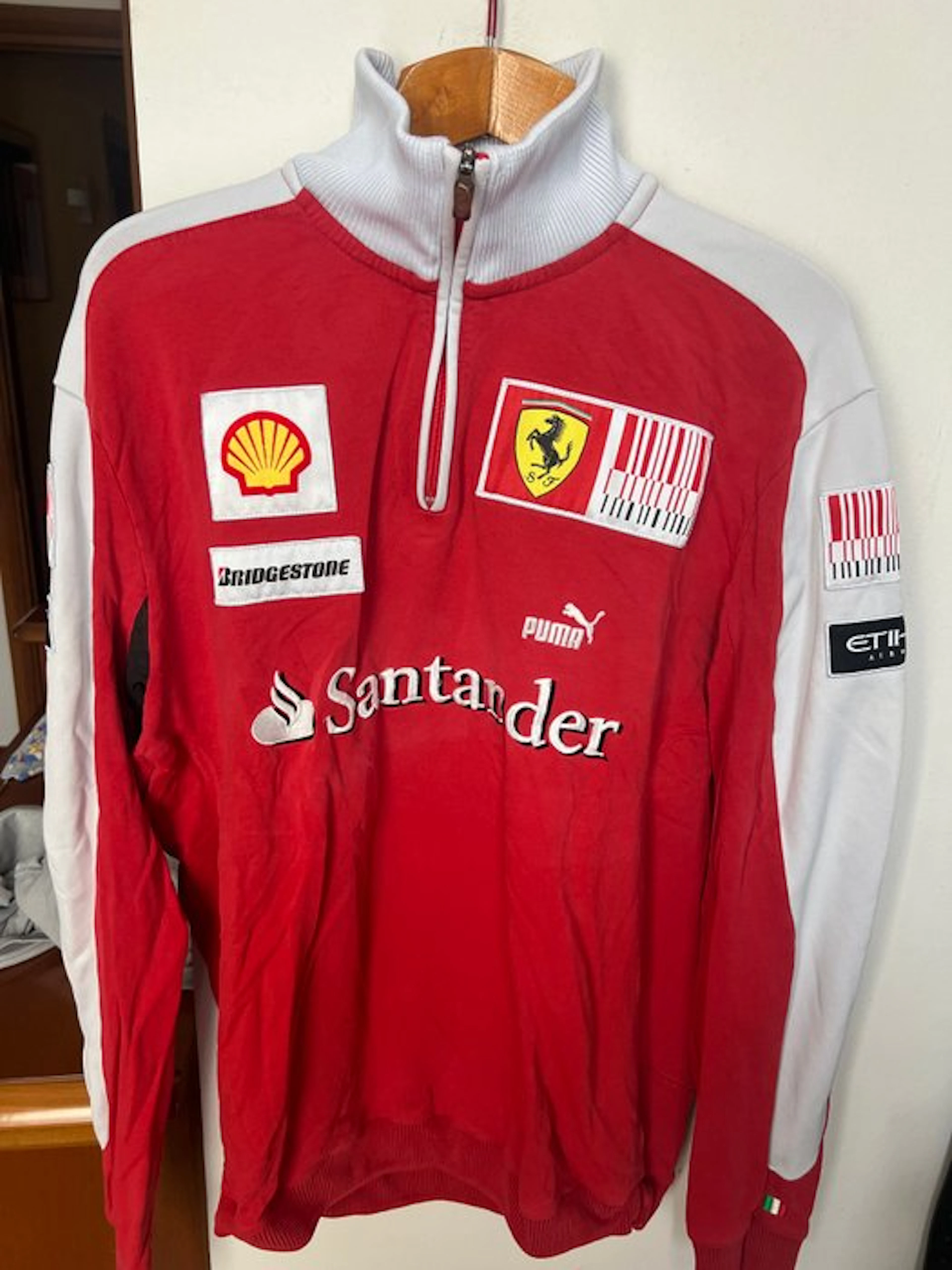 Ferrari - Formula One - 2010 - Team wear