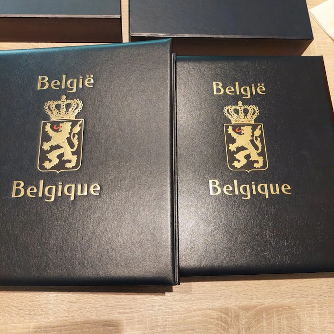 Belgium 1971/2013 - Collection of postcards in 2 Davo albums LX