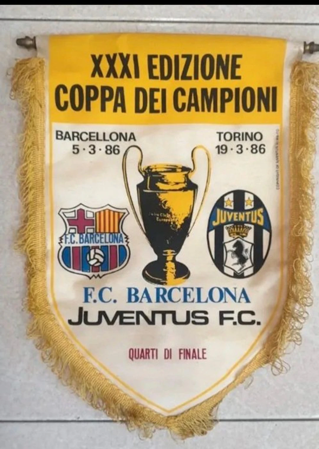 1986 - Flag / pennant