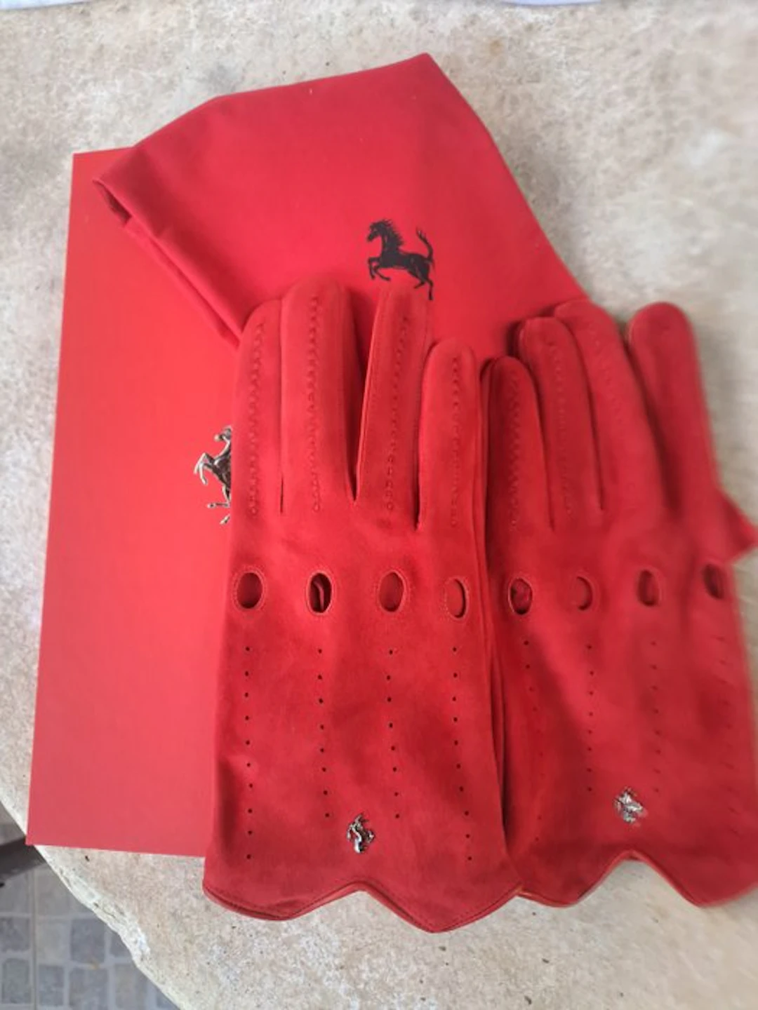 gloves - Ferrari