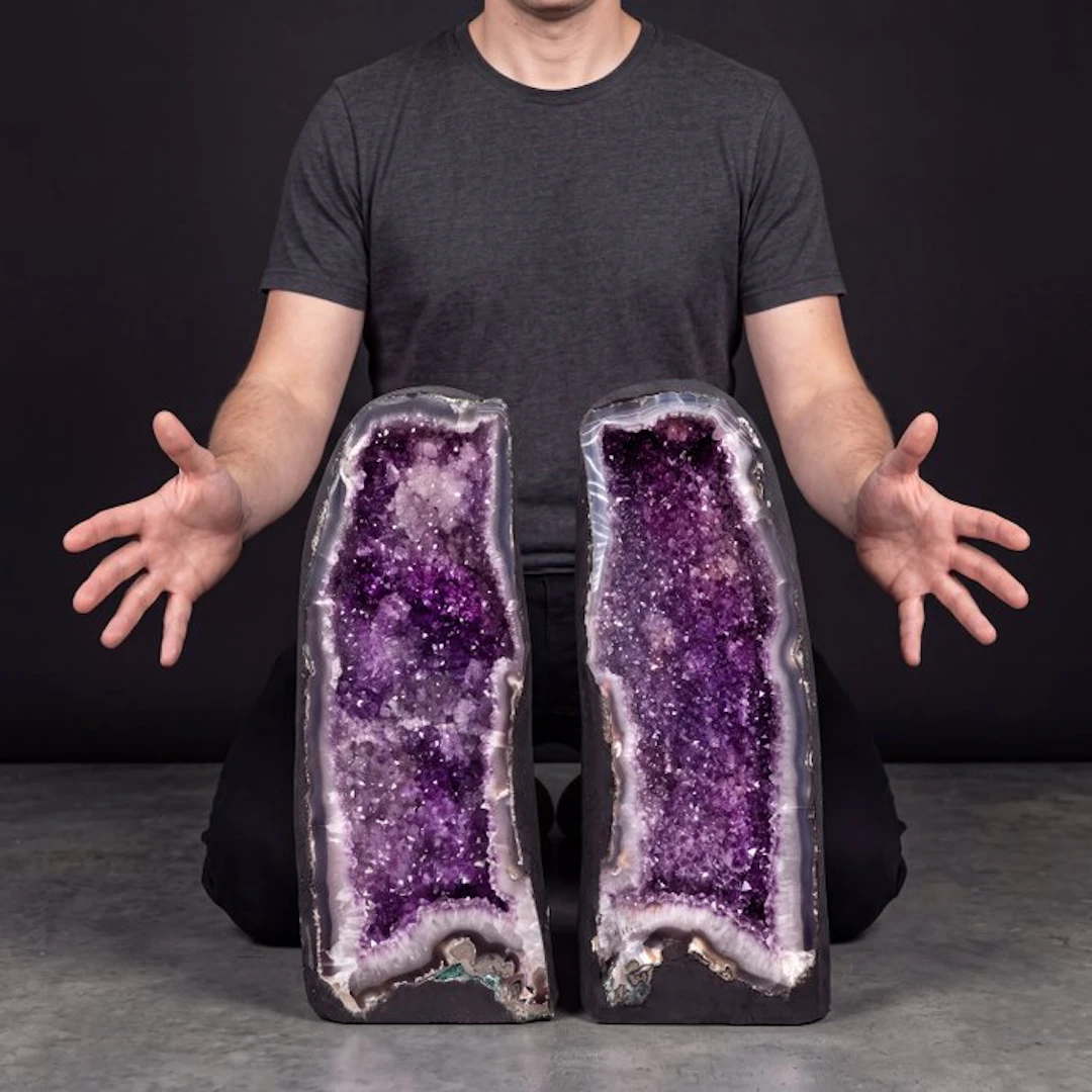 Top Quality - Vivid Amethyst - 39x16x14 cm - Matched Pair Geode- 21.1 kg