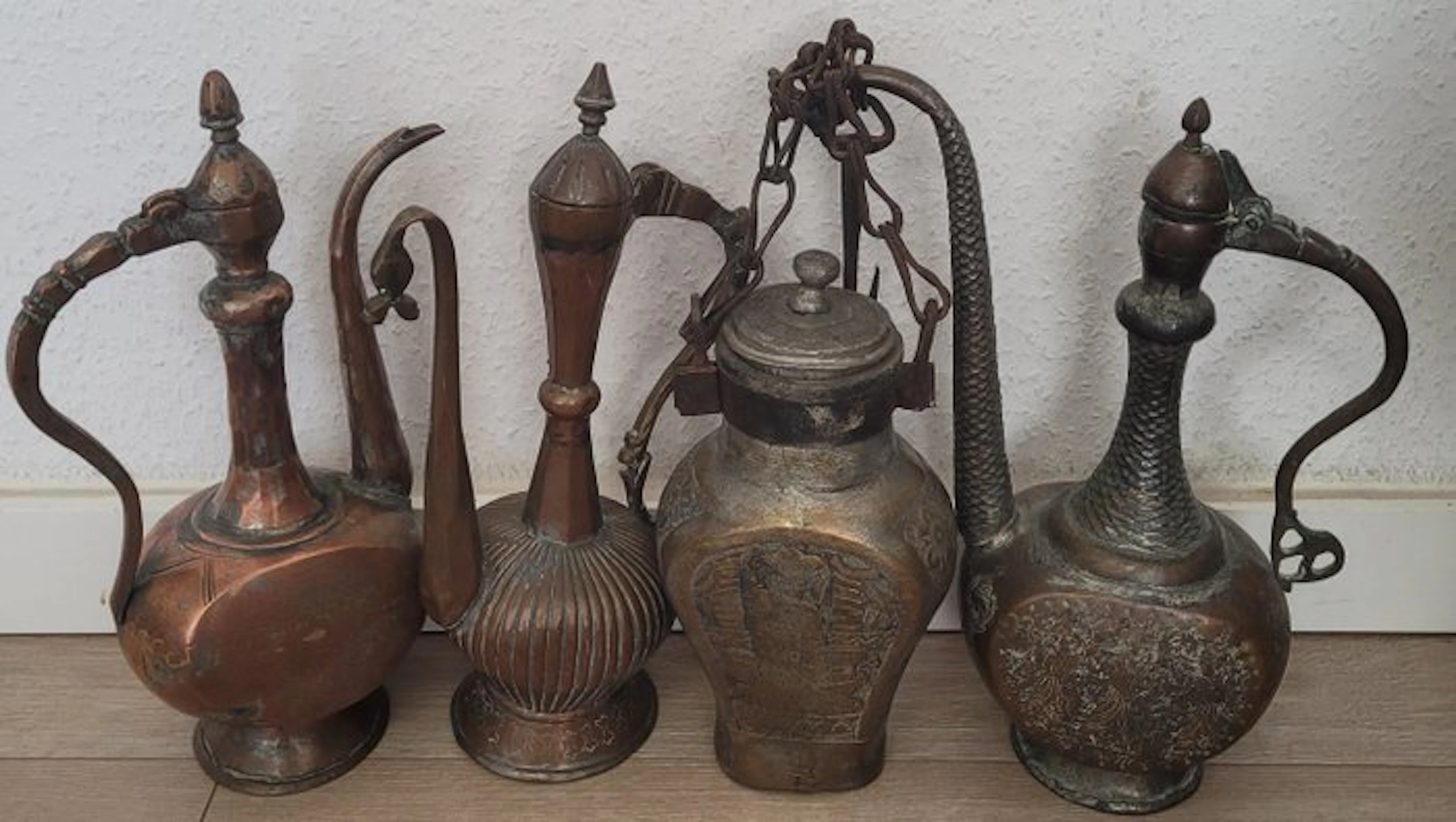 Collection of four copper vessels - Copper - Central Asia - Approx