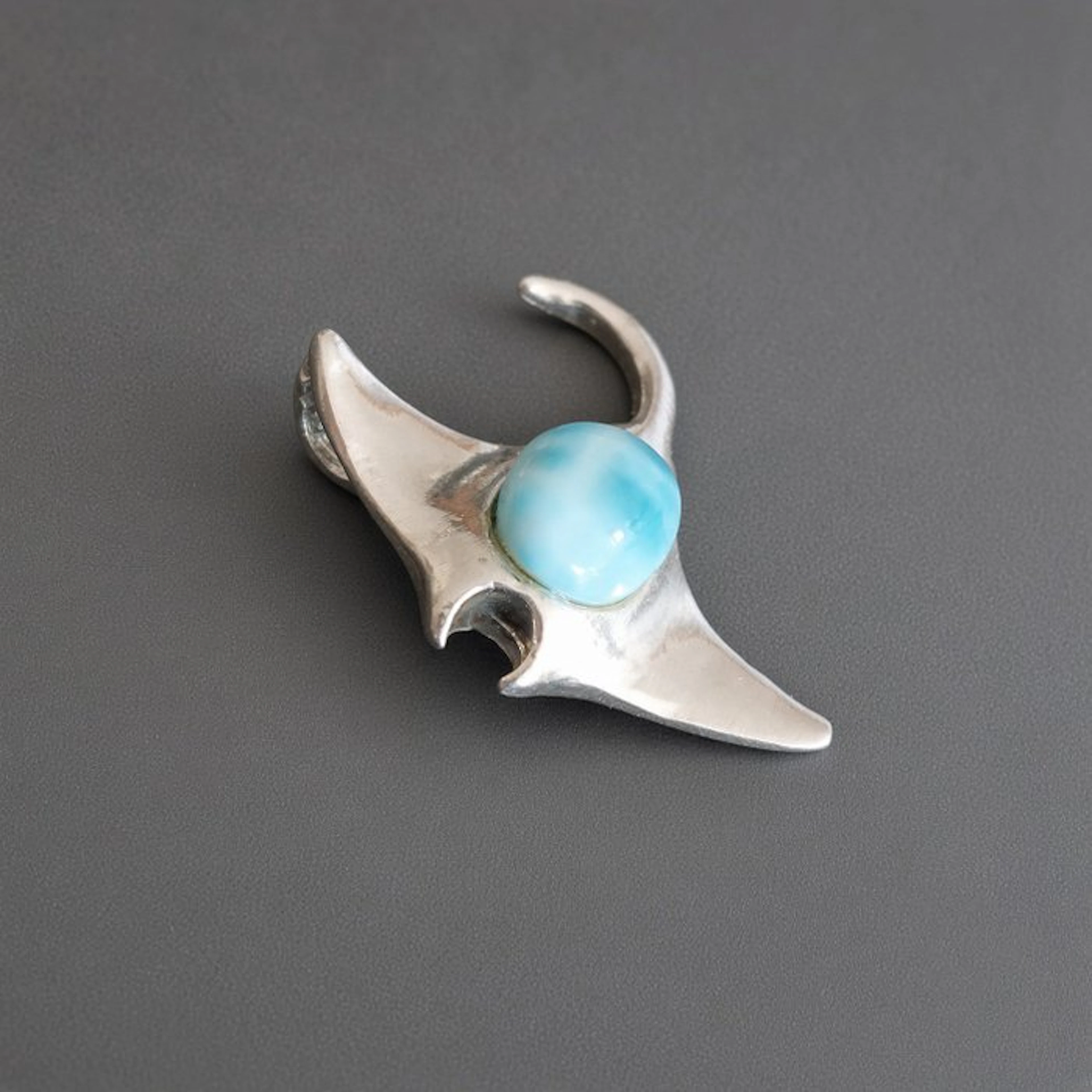 LARIMAR. Set in solid 925 rhodium-plated silver