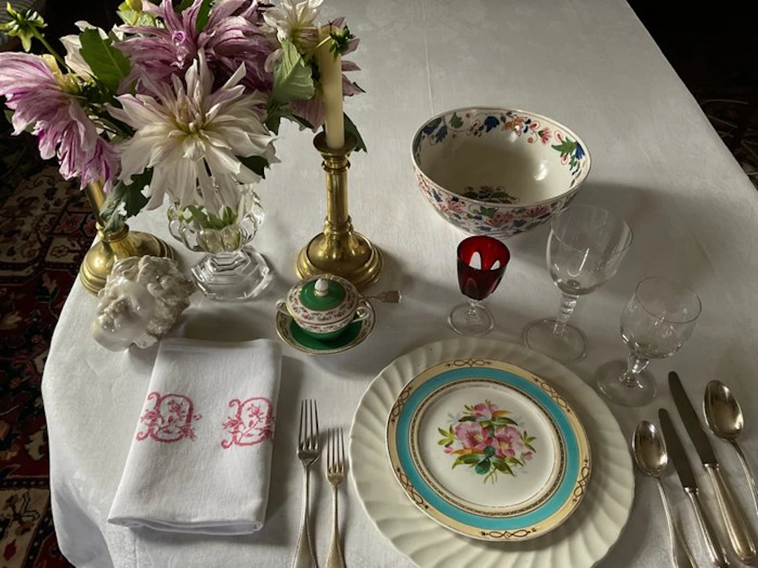 6 late XIXth Century damask linen napkins with hand embroidered D.D