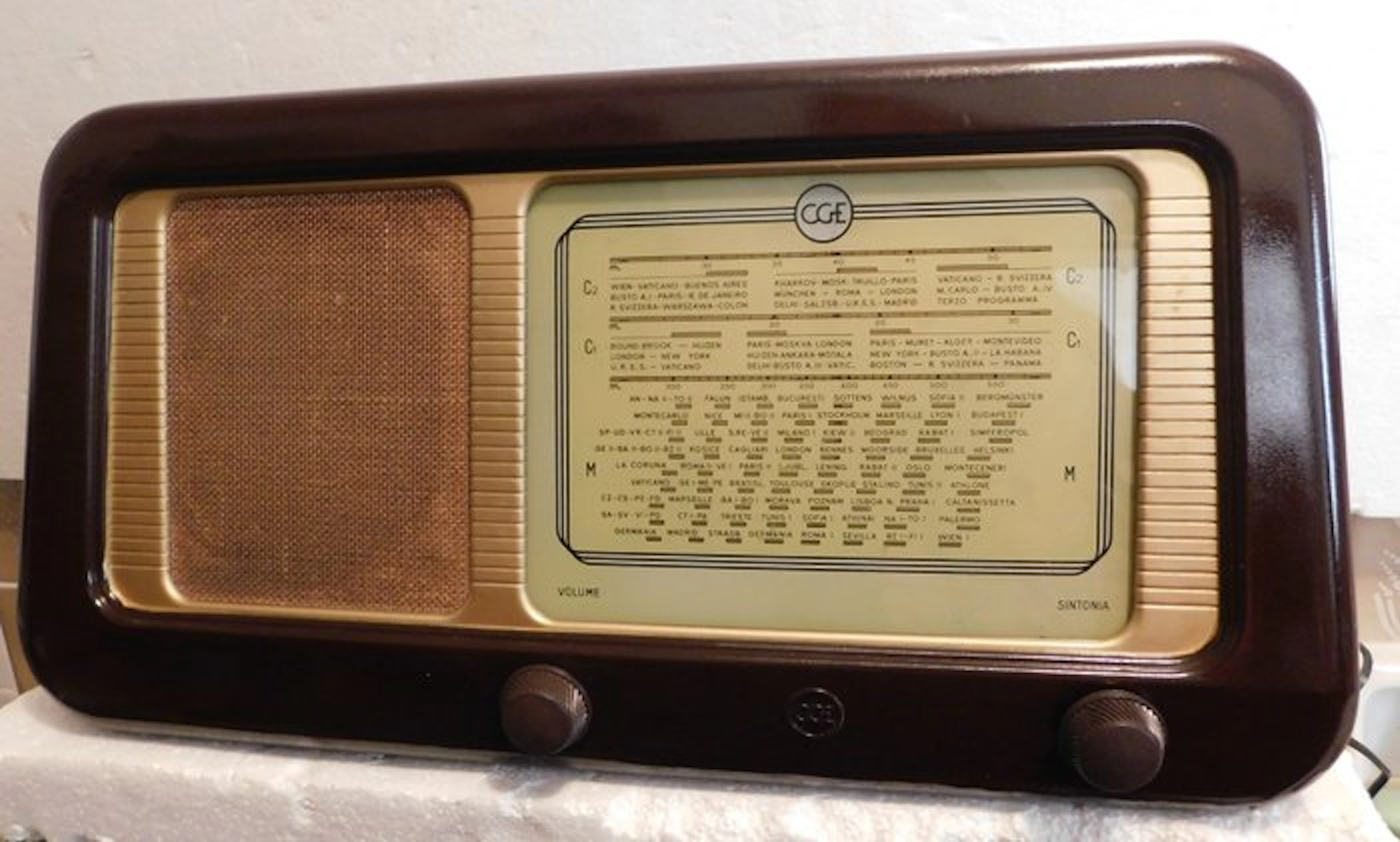 CGE - 1005 Tube radio