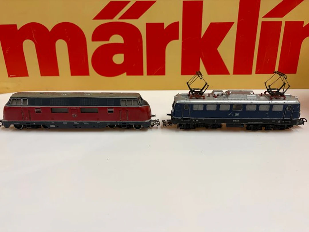 Märklin H0 - Model train locomotive (2) - Two Märklin...