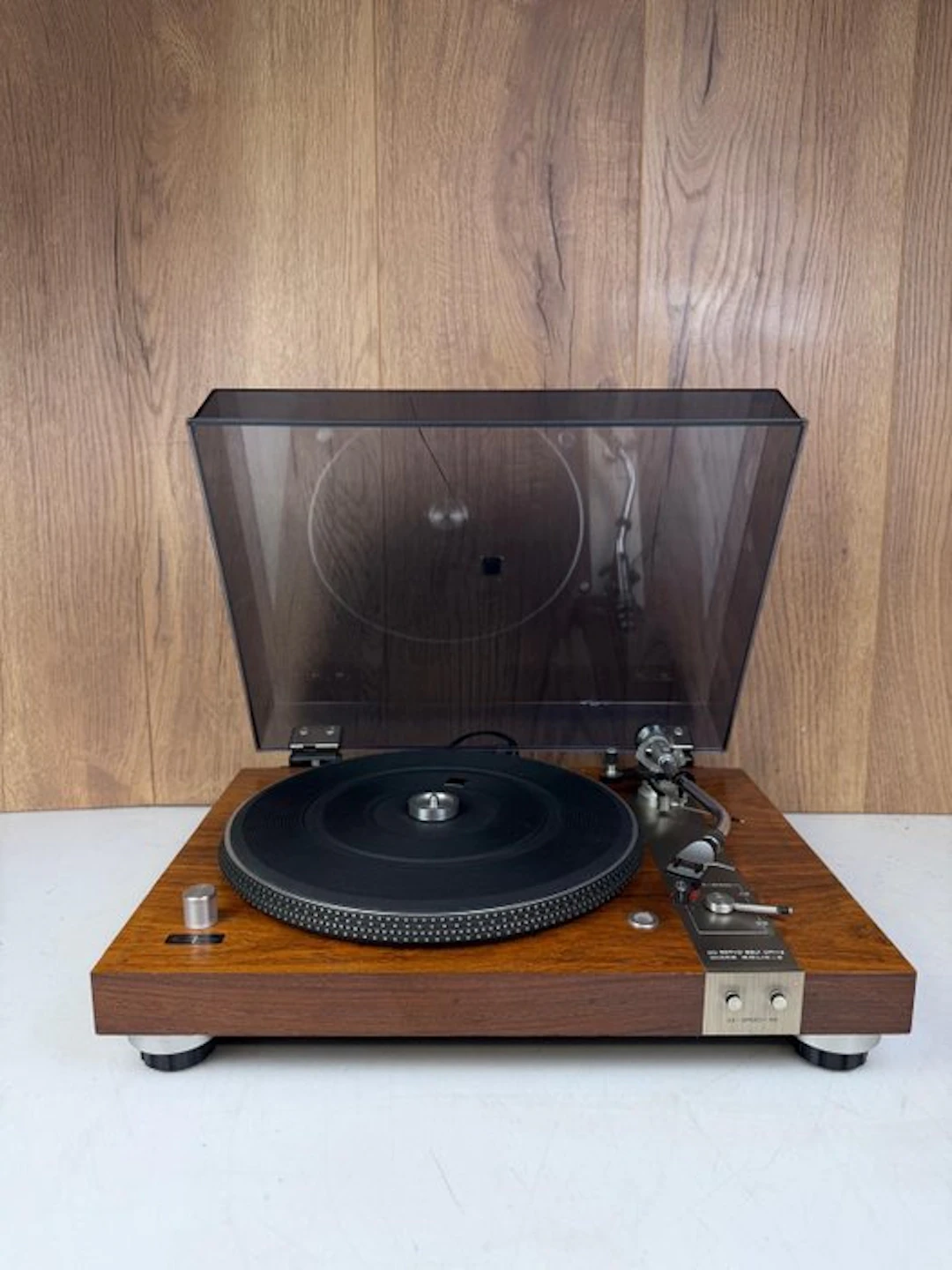 Micro Seiki - Solid 5 / DC Servo Belt-Drive 'Audiophile' Turntable