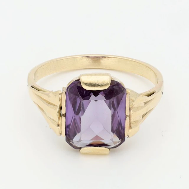 Ring - 14 kt. Yellow gold - Corundum