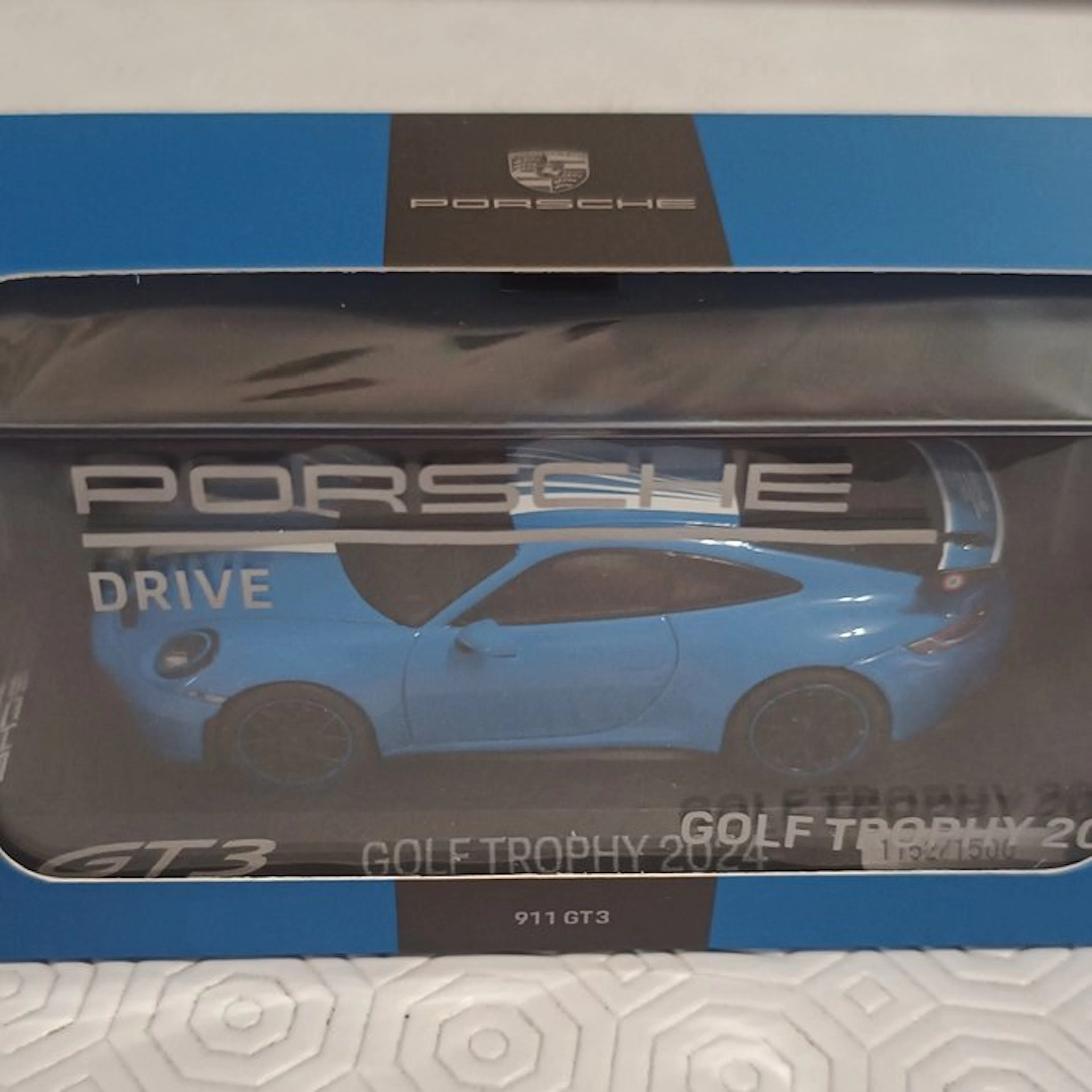 MiniChamps 1:43 - Model car - 911 GT3