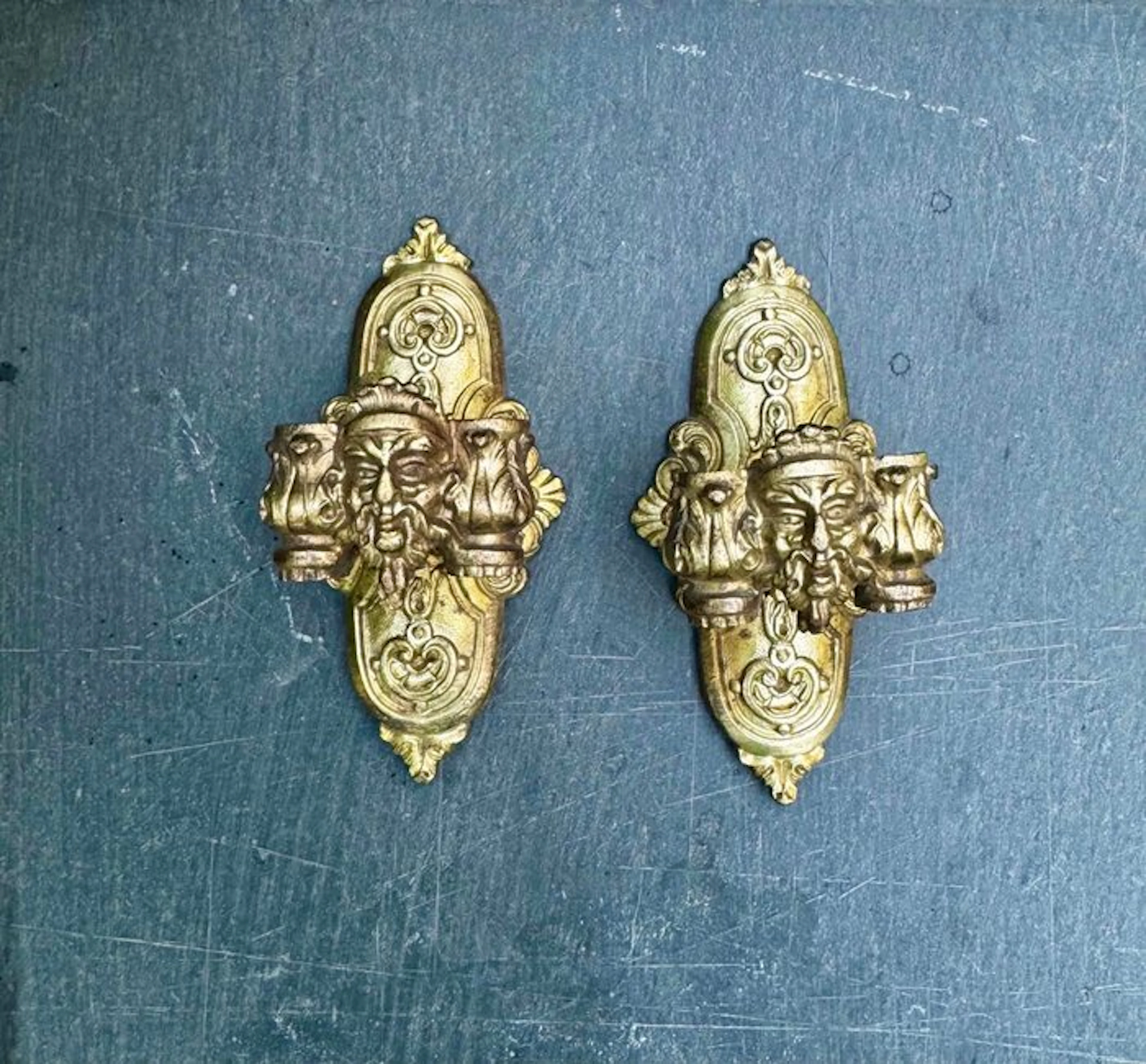 L.PINET - Chamberstick (2) - Bronze - Mascaron, 19th century