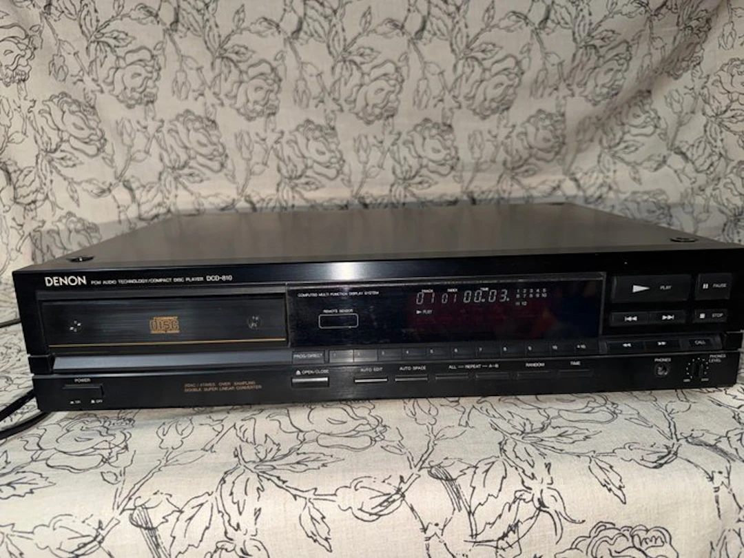 Denon - DCD-810 'Super Linear Converter' CD player