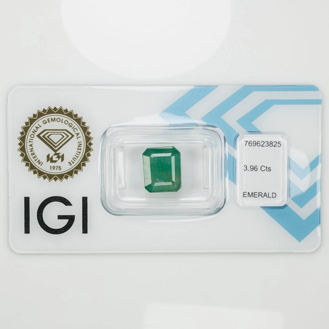 No reserve price - 1 pcs Green Emerald - 3.96 ct...