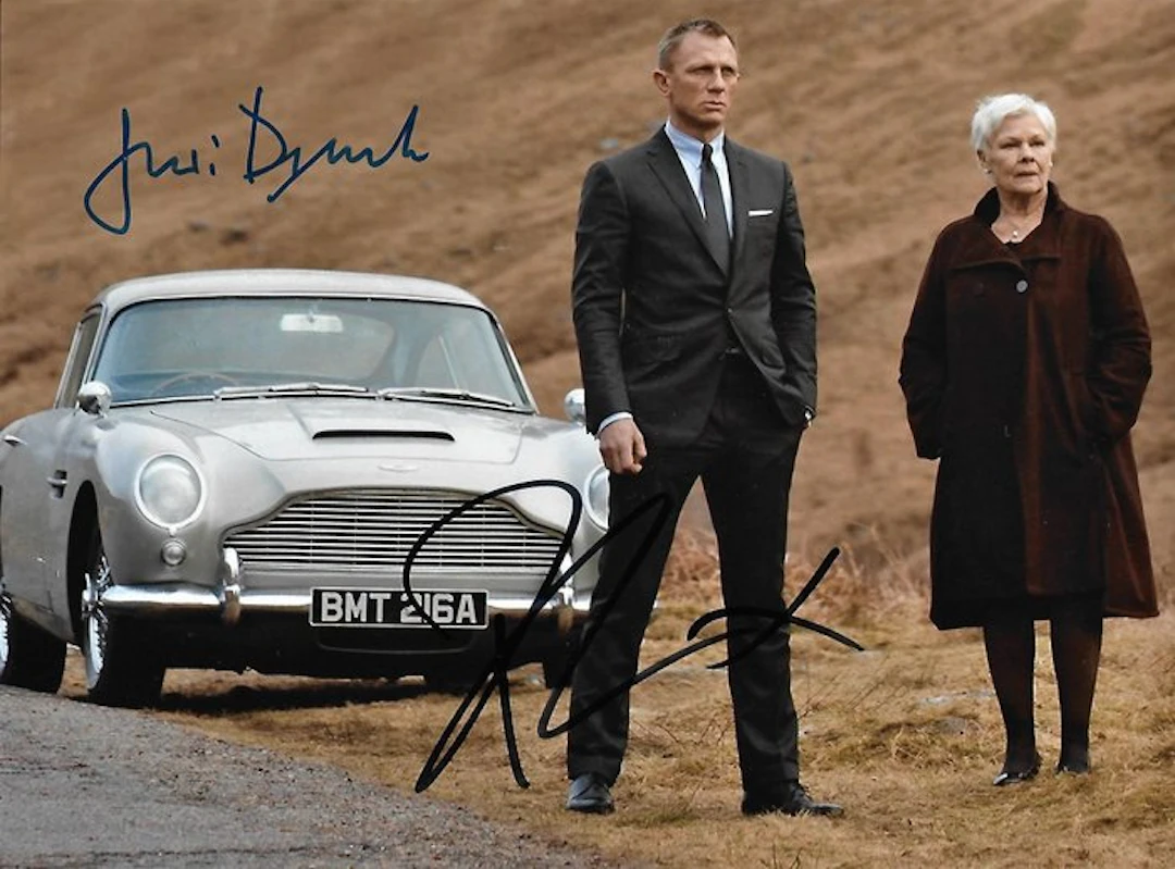 James Bond 007: Skyfall - Daniel Craig and Judi Dench...