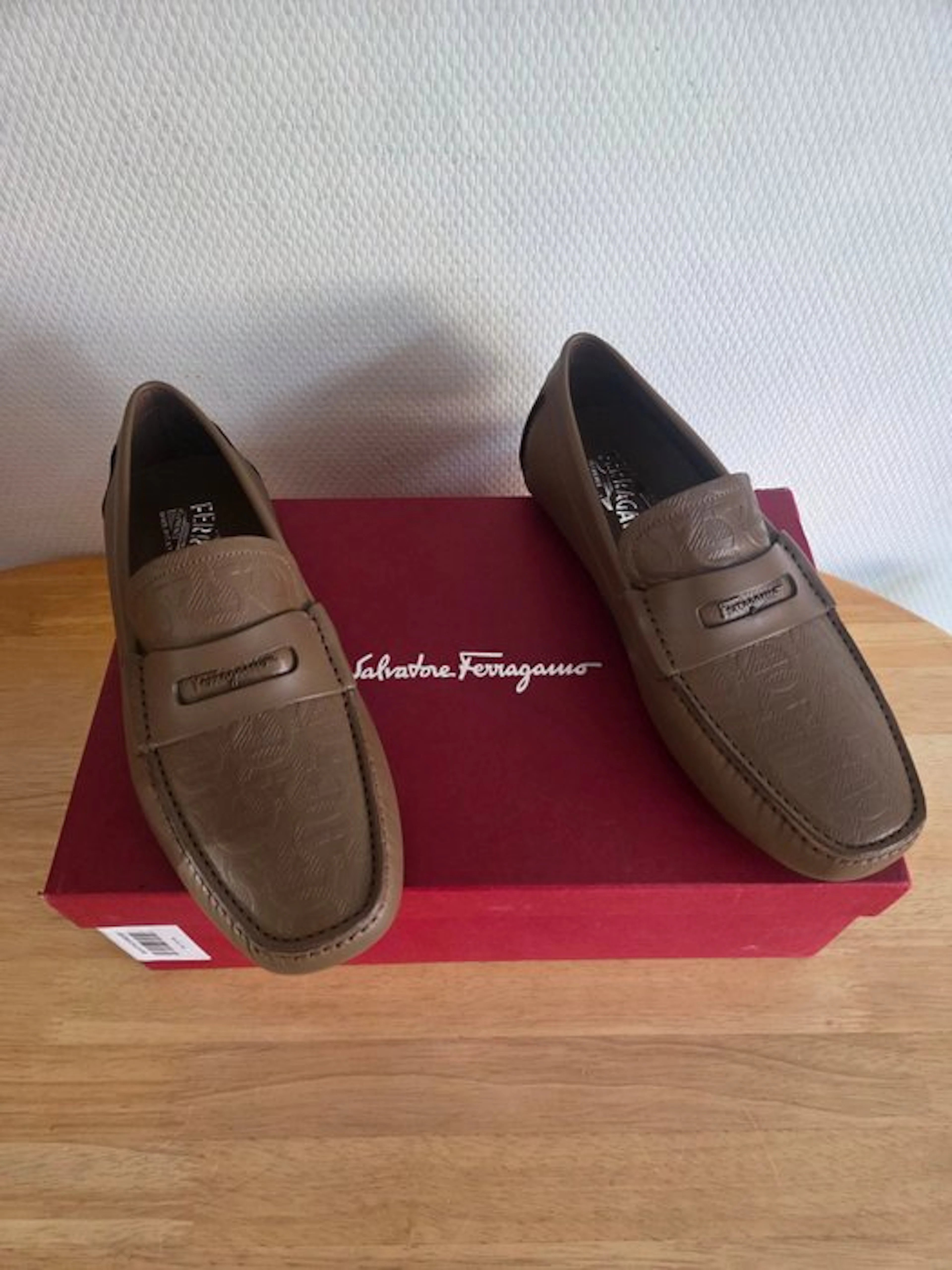 Salvatore Ferragamo - Moccasins - Size: EU 40.5 - New in box