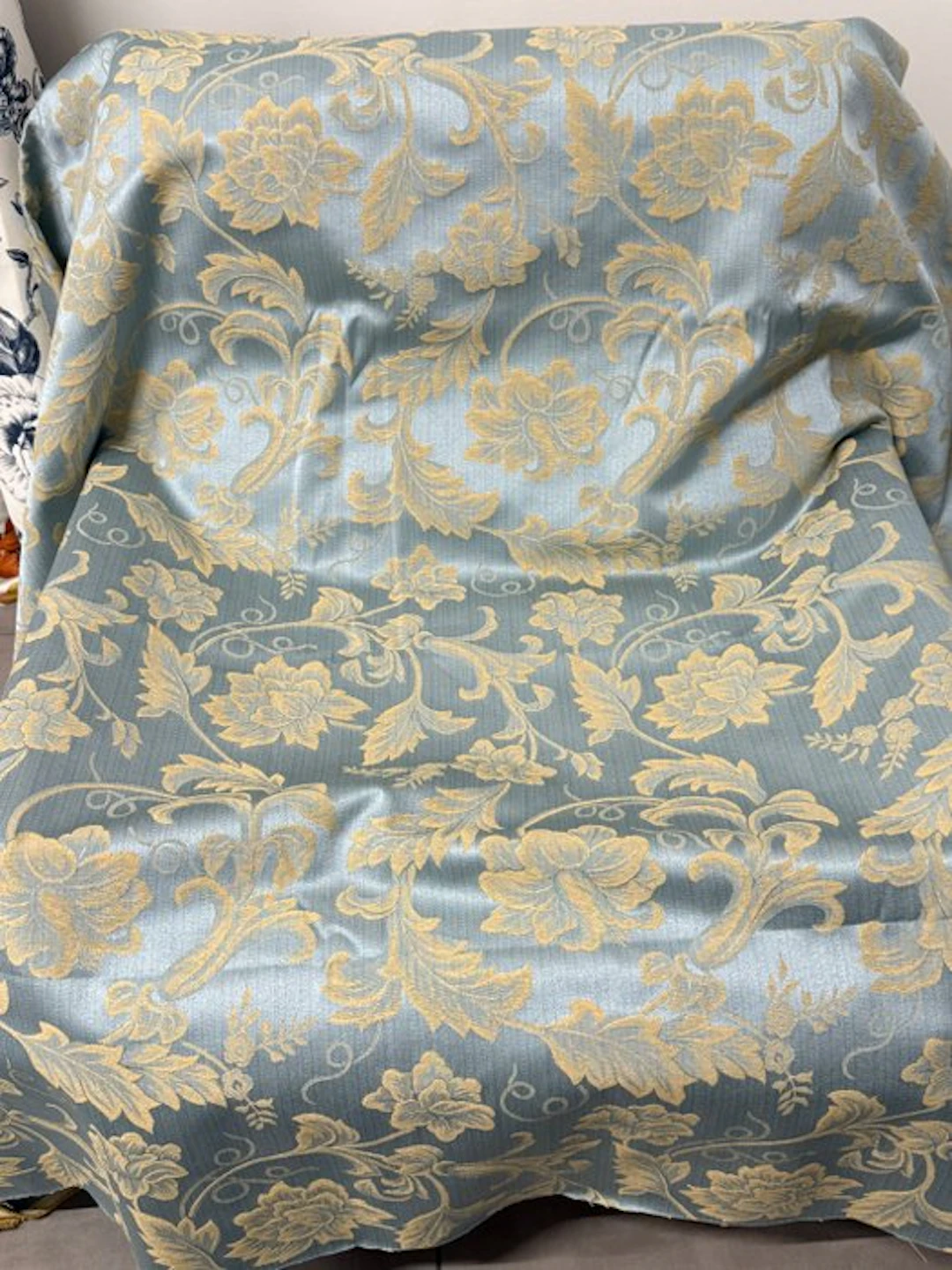 Large Jacquard Fabric for Upholstery 'Royal Damask...