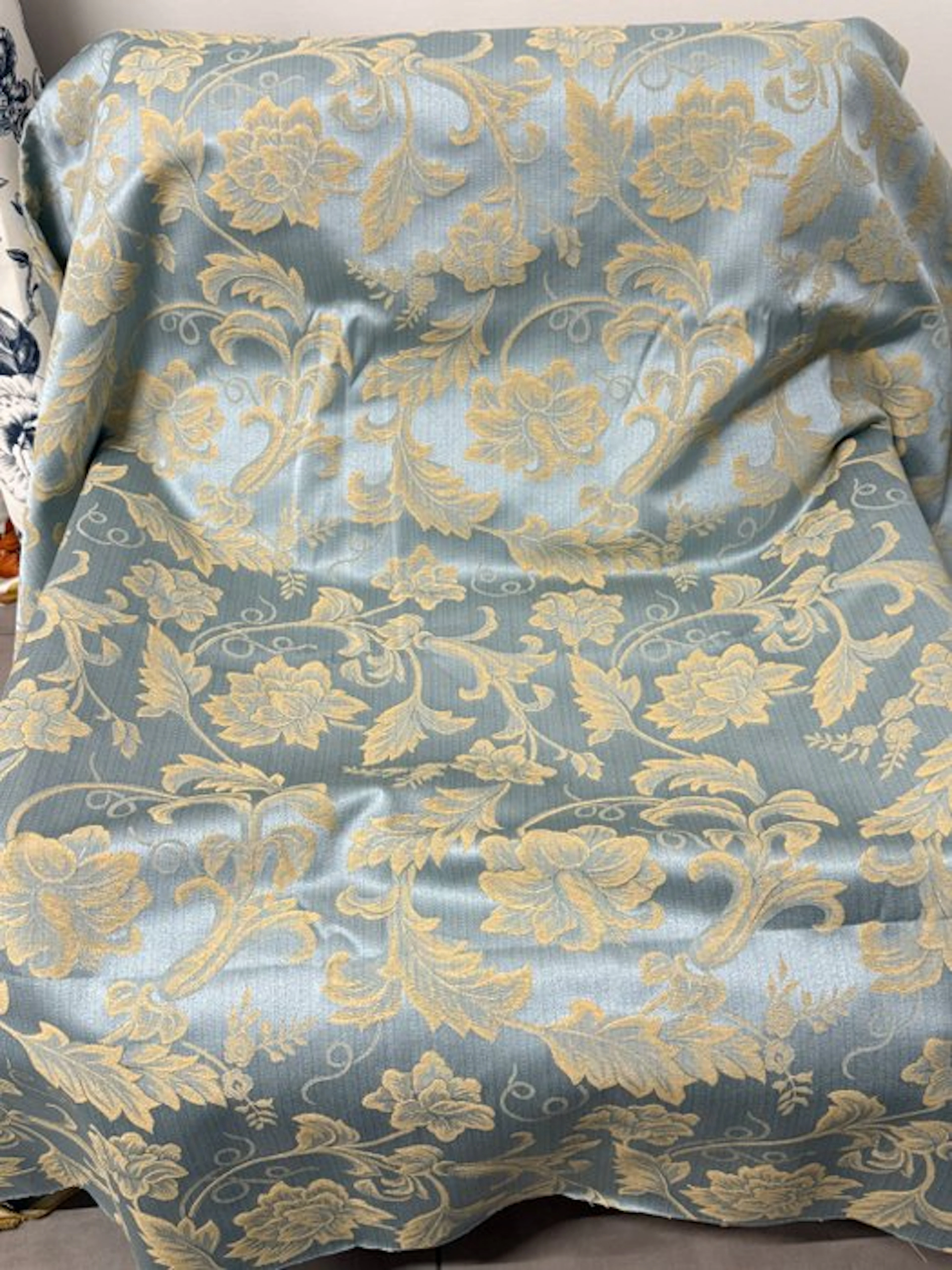 Large Jacquard fabric for upholstery “Royal Damask...