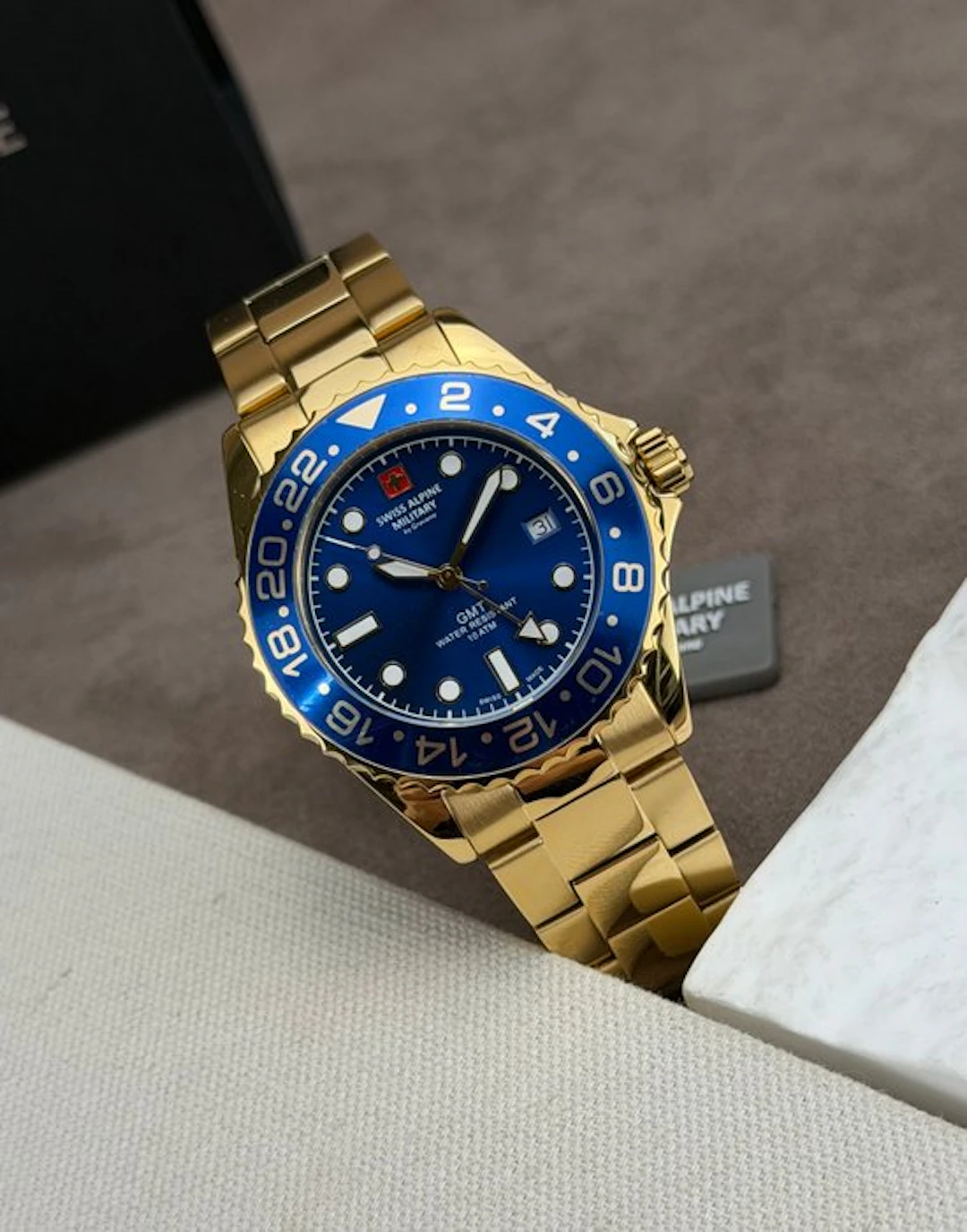 Swiss Alpine Military - GMT diver Date Gold/Blue - No...
