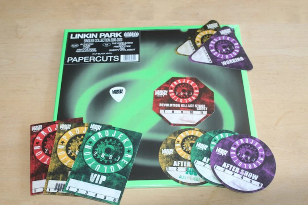 Linkin Park - Papercuts + Backstage Passes + Guitar Pick...