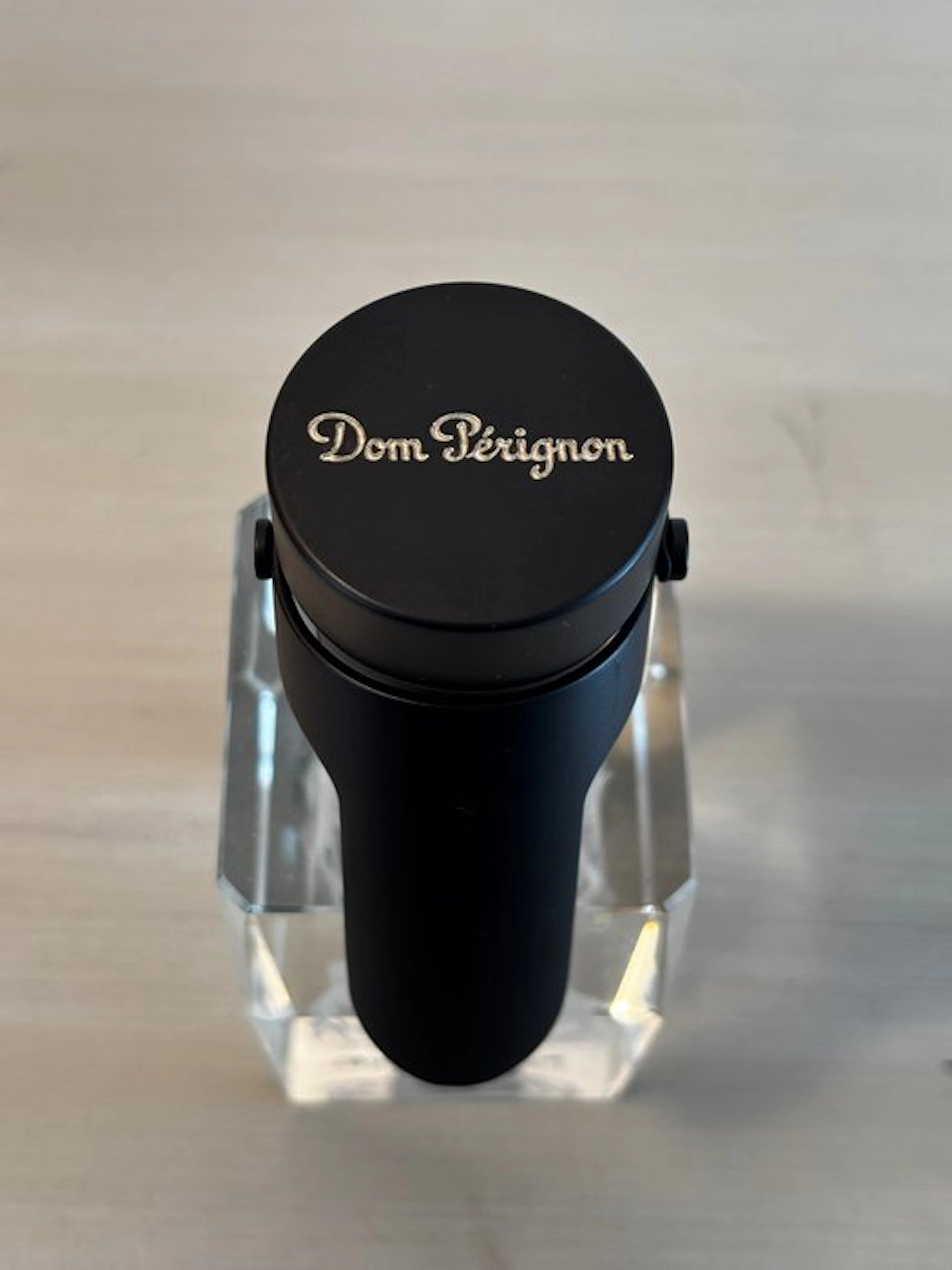 Dom Pérignon - Bottle cork - Metal, Plastic, Velvet
