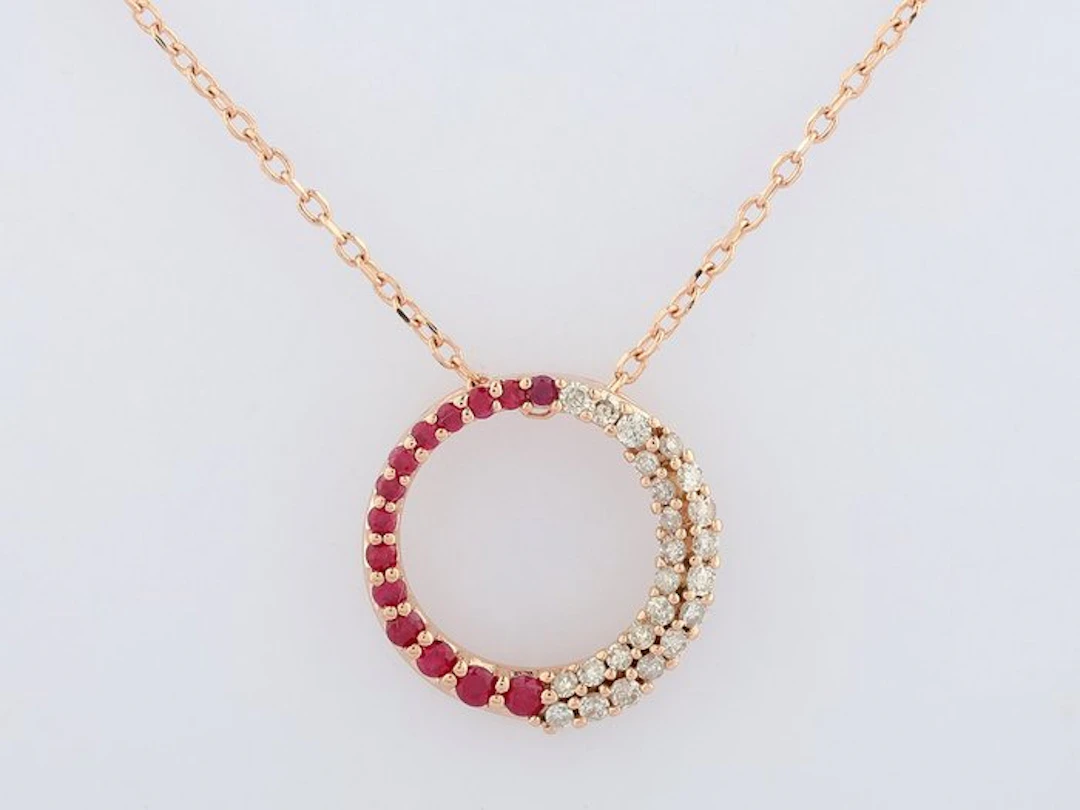 Necklace with pendant - 14 kt. Rose gold - 0.25ct. tw. Ruby - Diamond