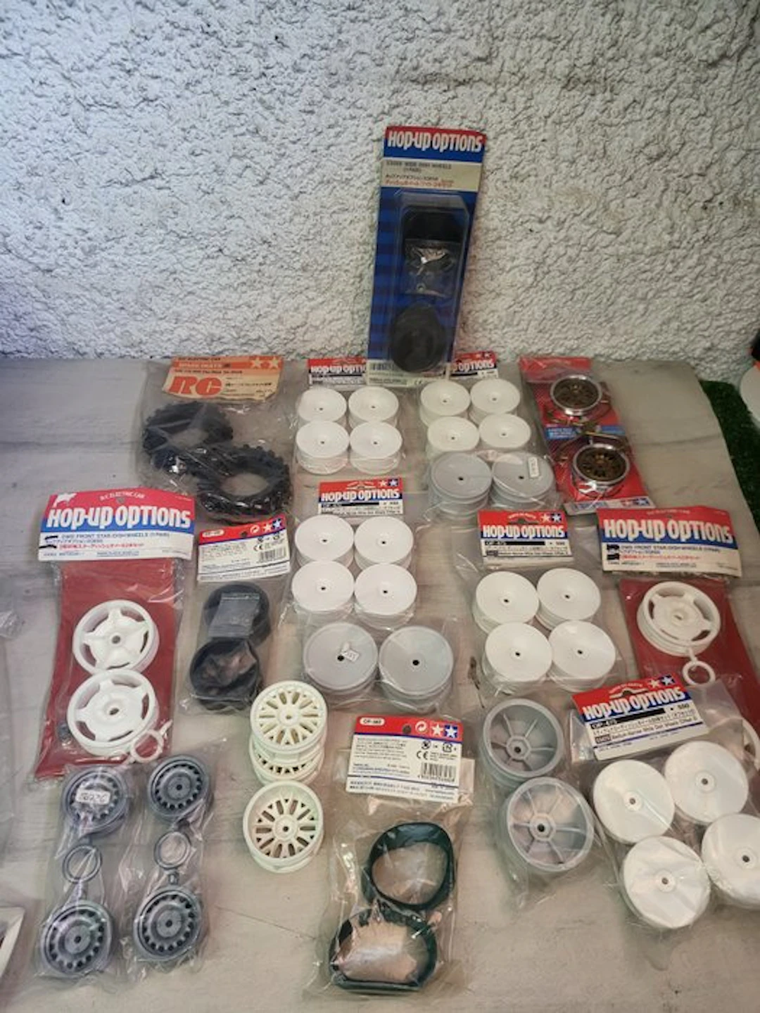 Tamiya 1:10 - Model car (16) - Tamiya Hop-Up Options...