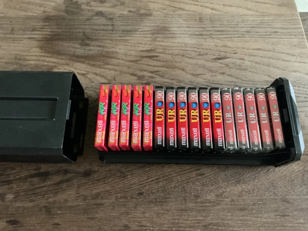 Maxell - UR 90min (Type I) Blank audio cassette - Multiple models