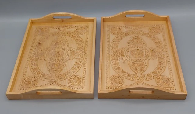 Friese kerfsnede houtsnijwerk - Tray - Wood - Serving trays