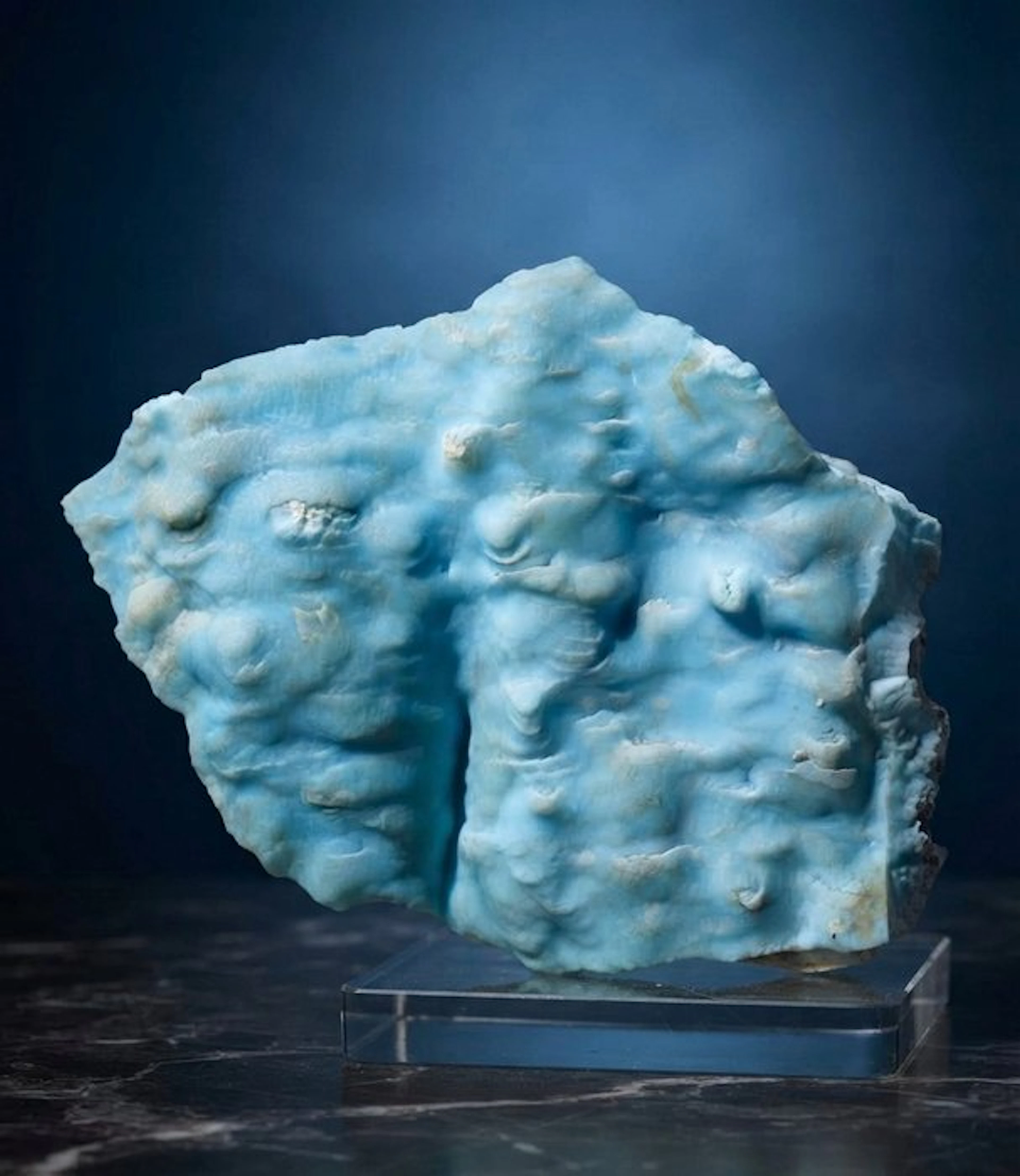 Blue aragonite Crystals on matrix - Height: 10 cm - Width: 13.5 cm- 650 g