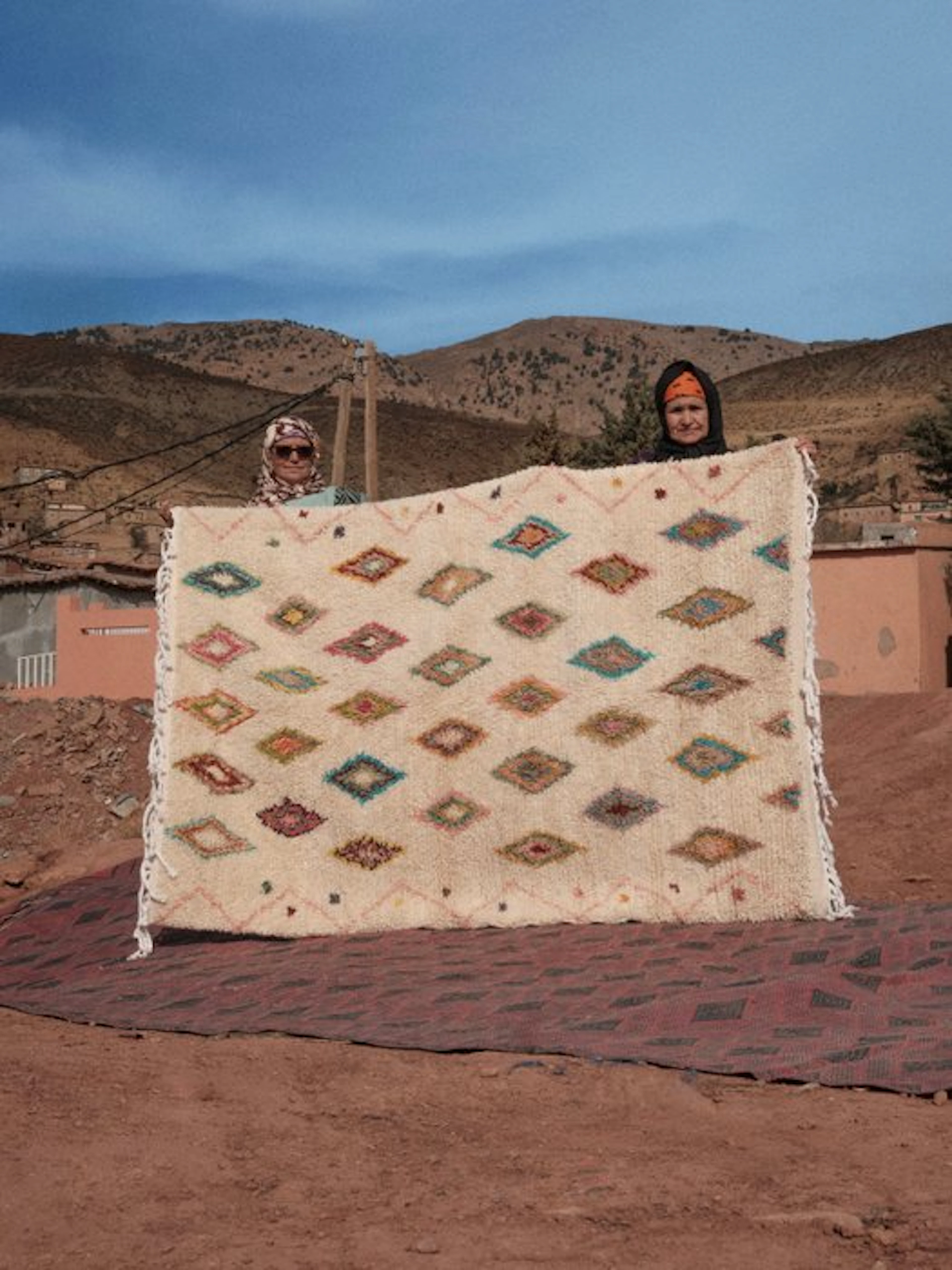 Karpet - Handmade Azilal Berber rug with colorful geometric patterns