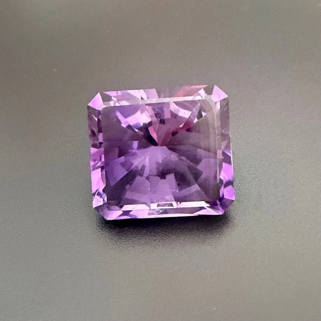 No reserve price Purple Amethyst - 46.76 ct - Antwerp...