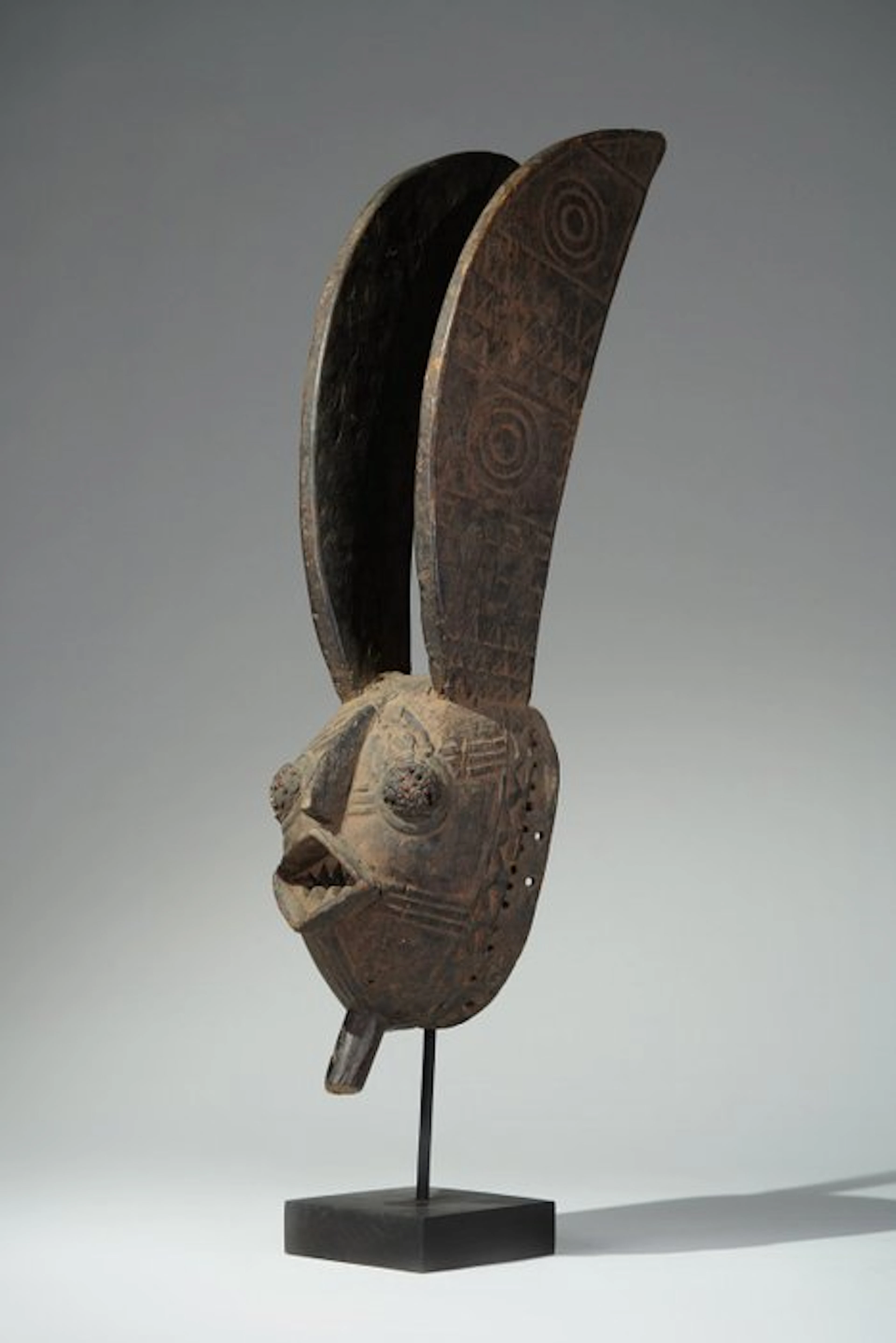 A wooden mask - Winiama - Nigeria (No reserve price)