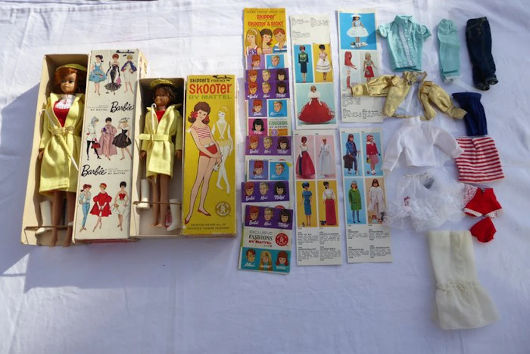 Mattel - Barbie doll Barbie /Skooter / Fashion boekjes...