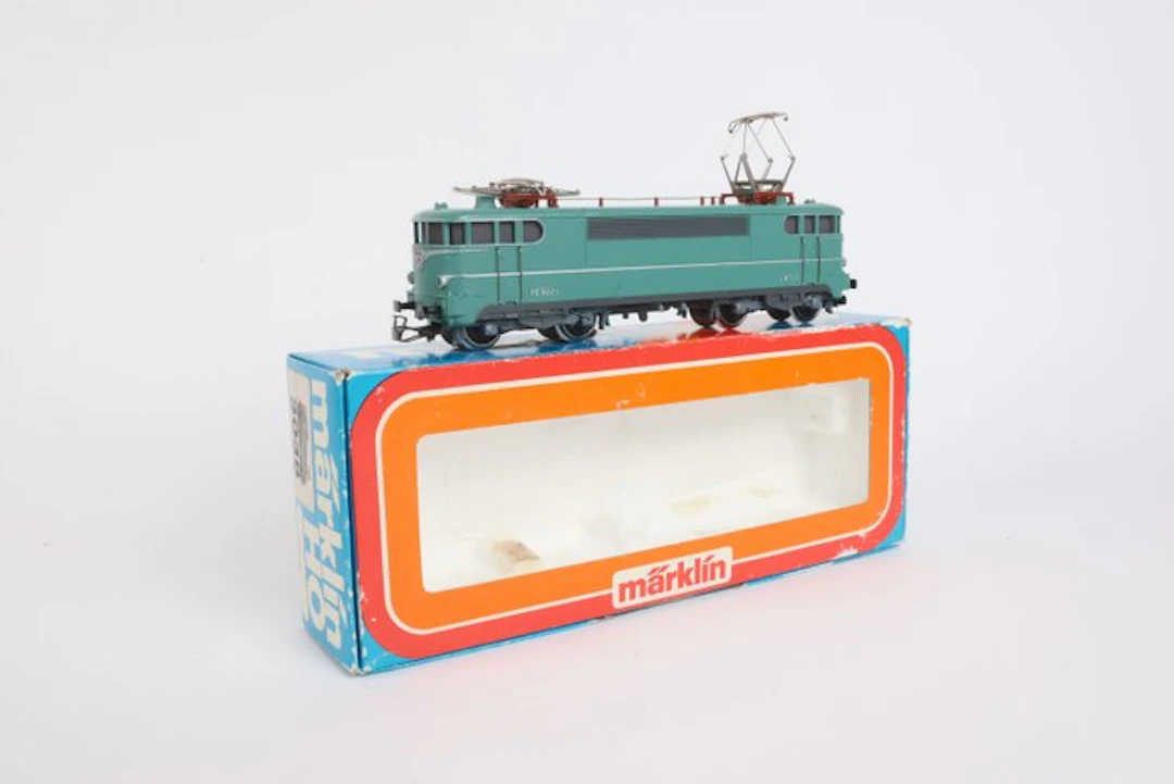 Märklin H0 - 3038 - Electric locomotive (1) - BB-9223 mint green - SNCF
