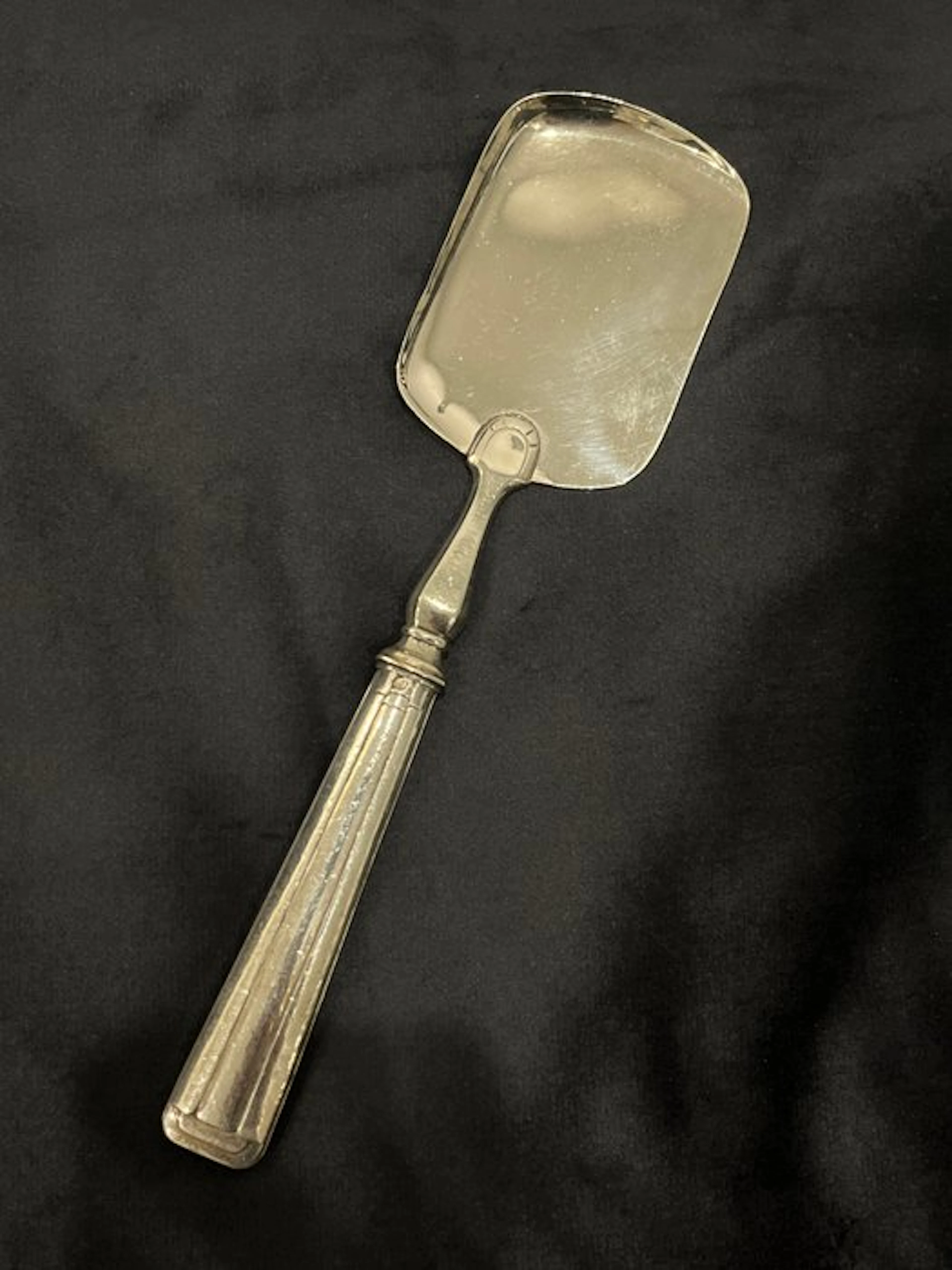 Pastry server - .950 silver