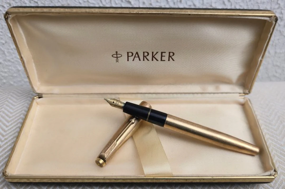 Parker - pluma estilográfica PARKER con plumin de oro...