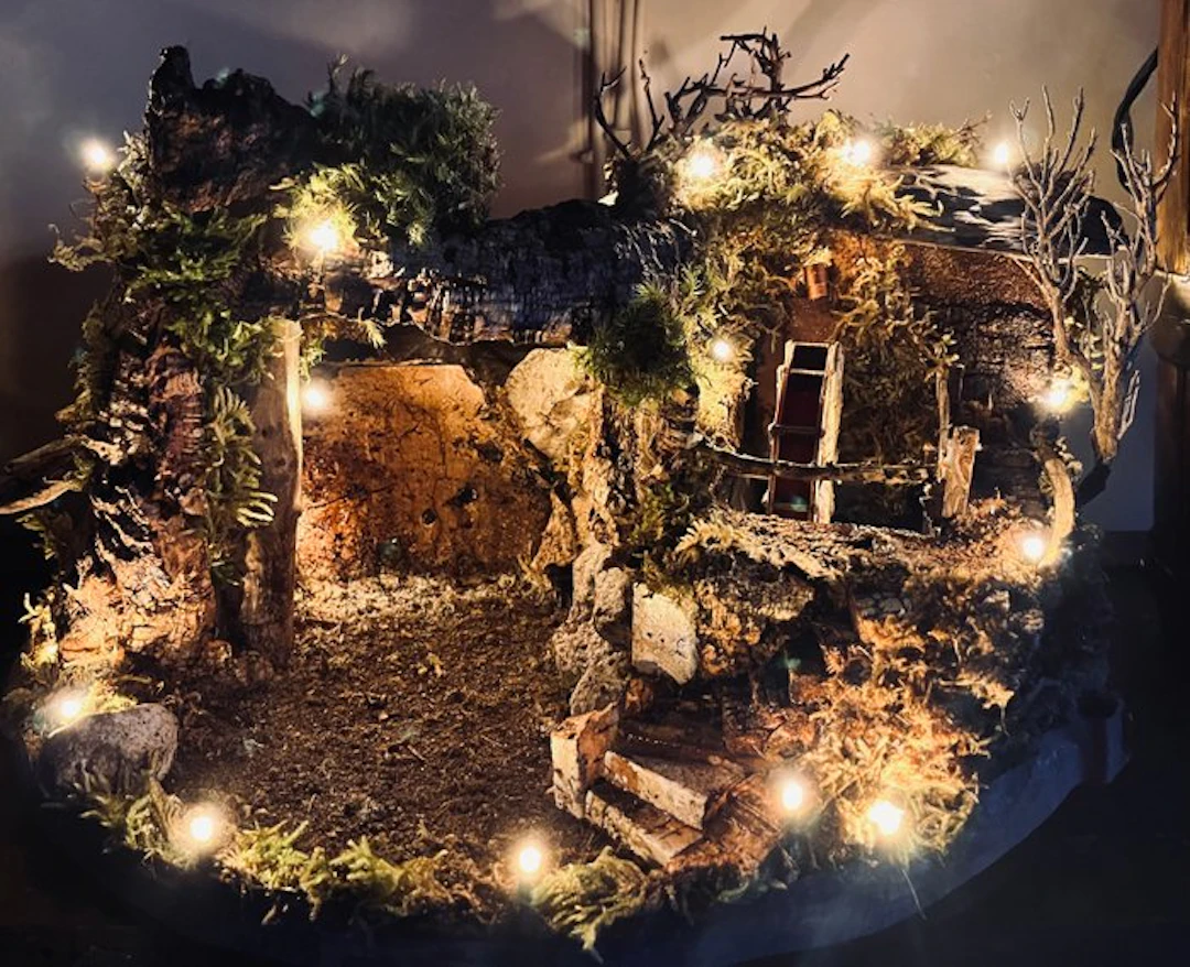 Nativity scene - Wood