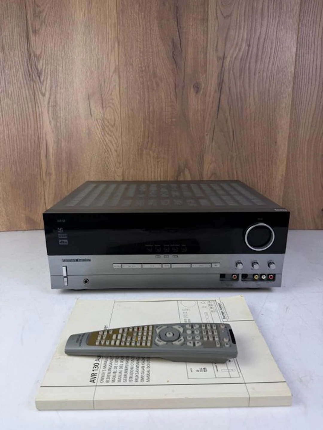 Harman Kardon - AVR 130 Solid state multi-channel receiver
