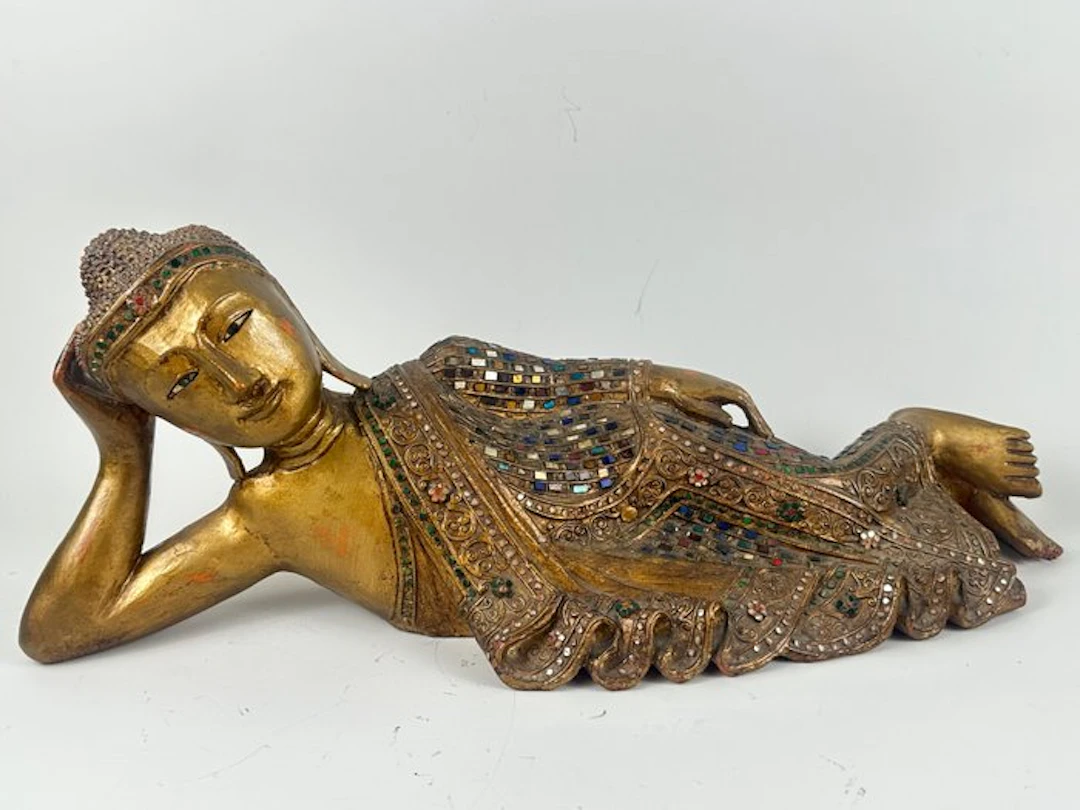 A large reclining Buddha figure - Figure - Thailand (No reserve price)