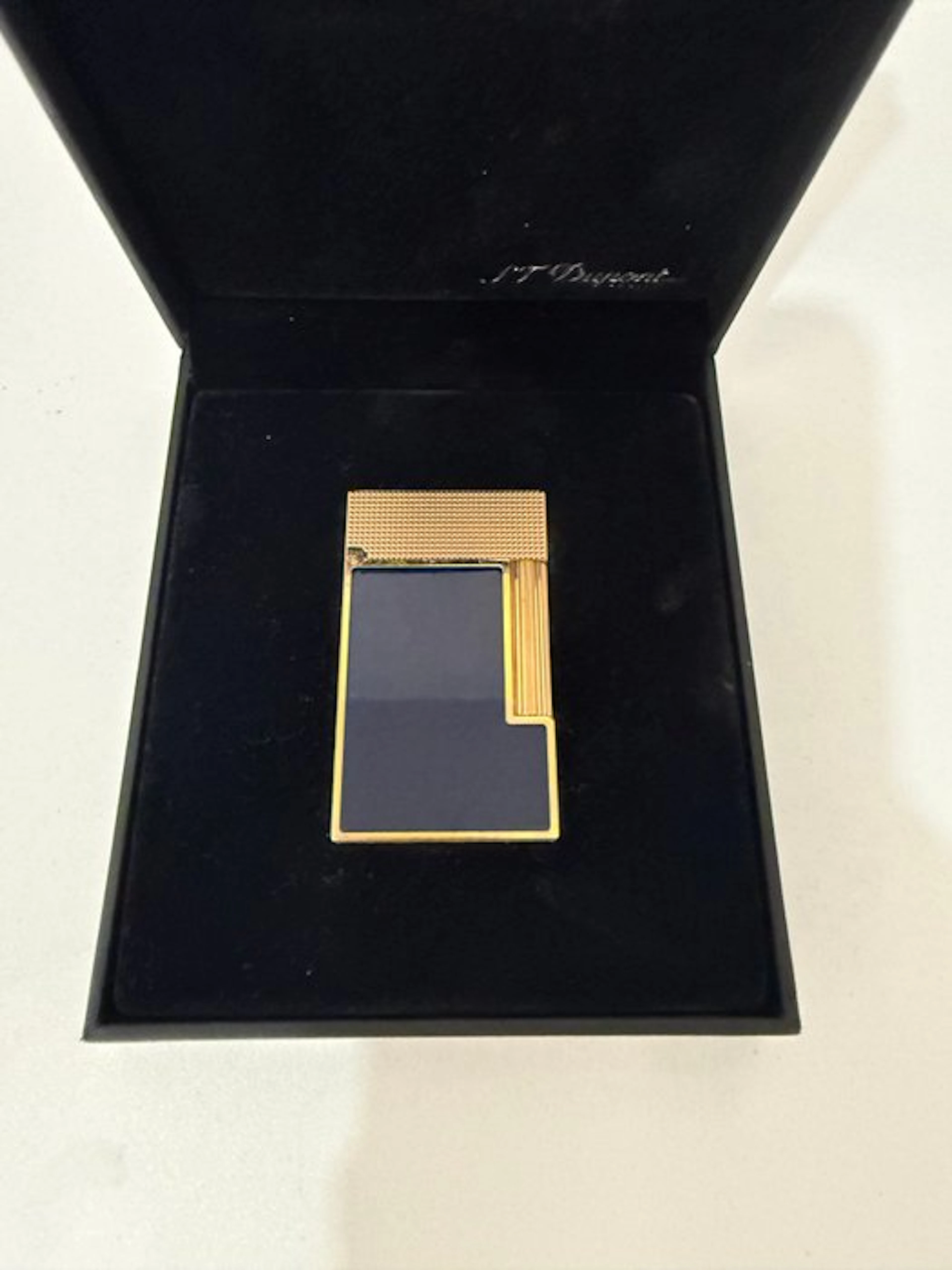 S.T. Dupont - Line 2 - Lighter - Gold-plated