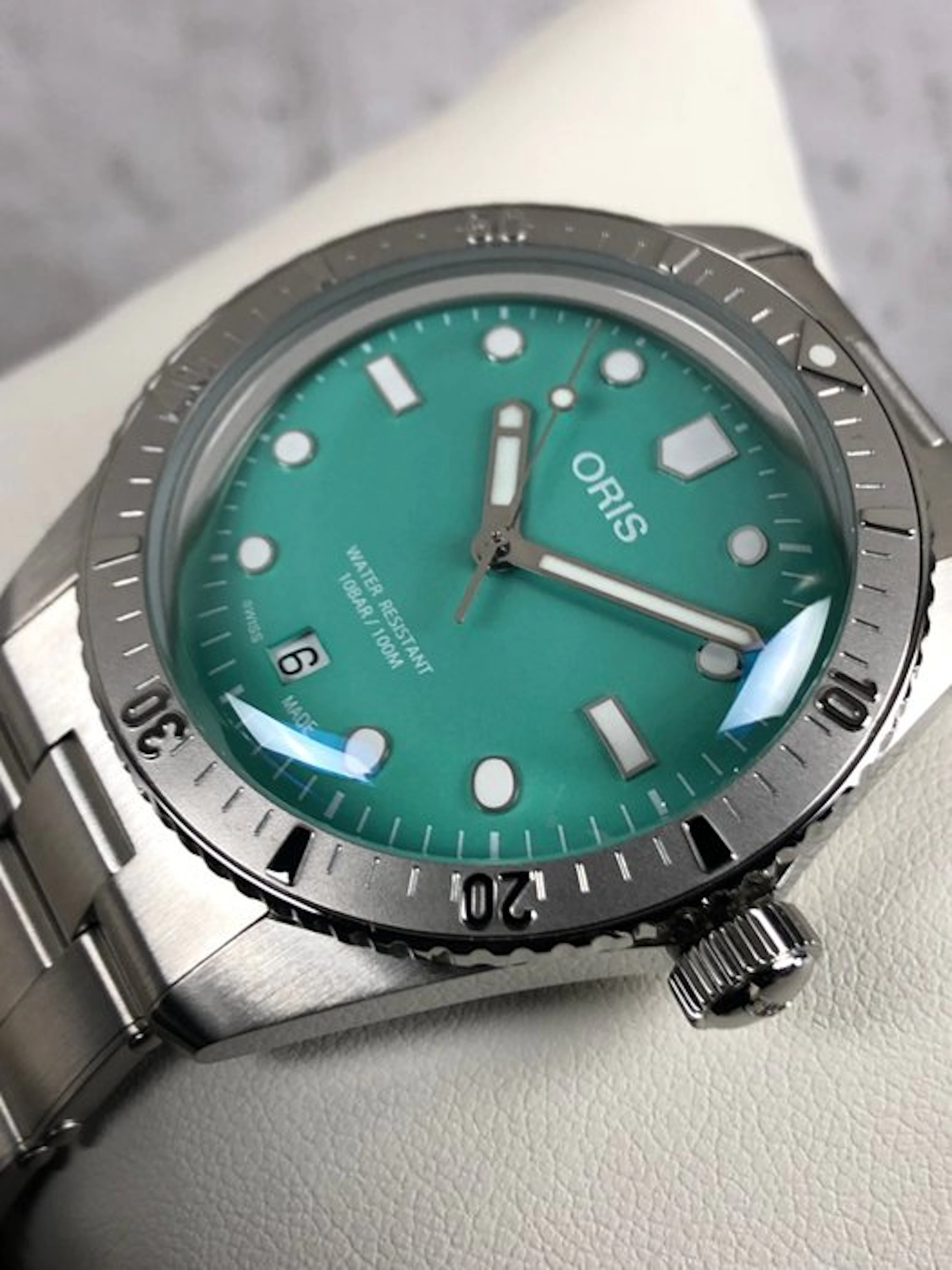 Oris - Divers Sixty Five Cotton Candy Automatic Green...