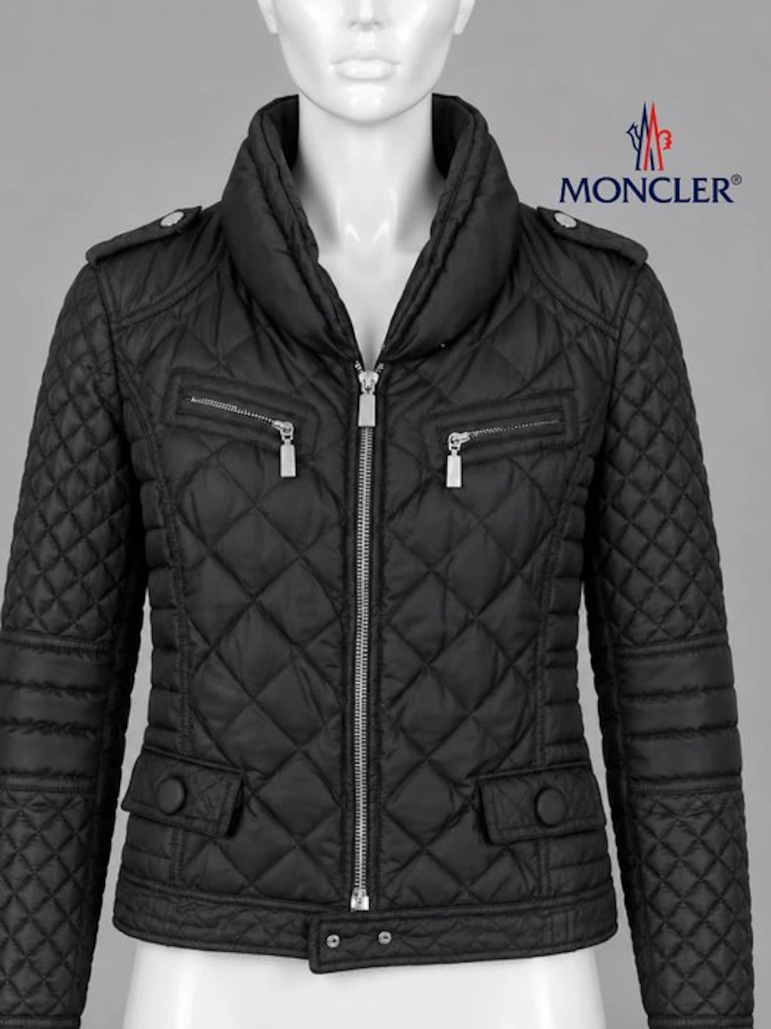 Moncler - Down jacket