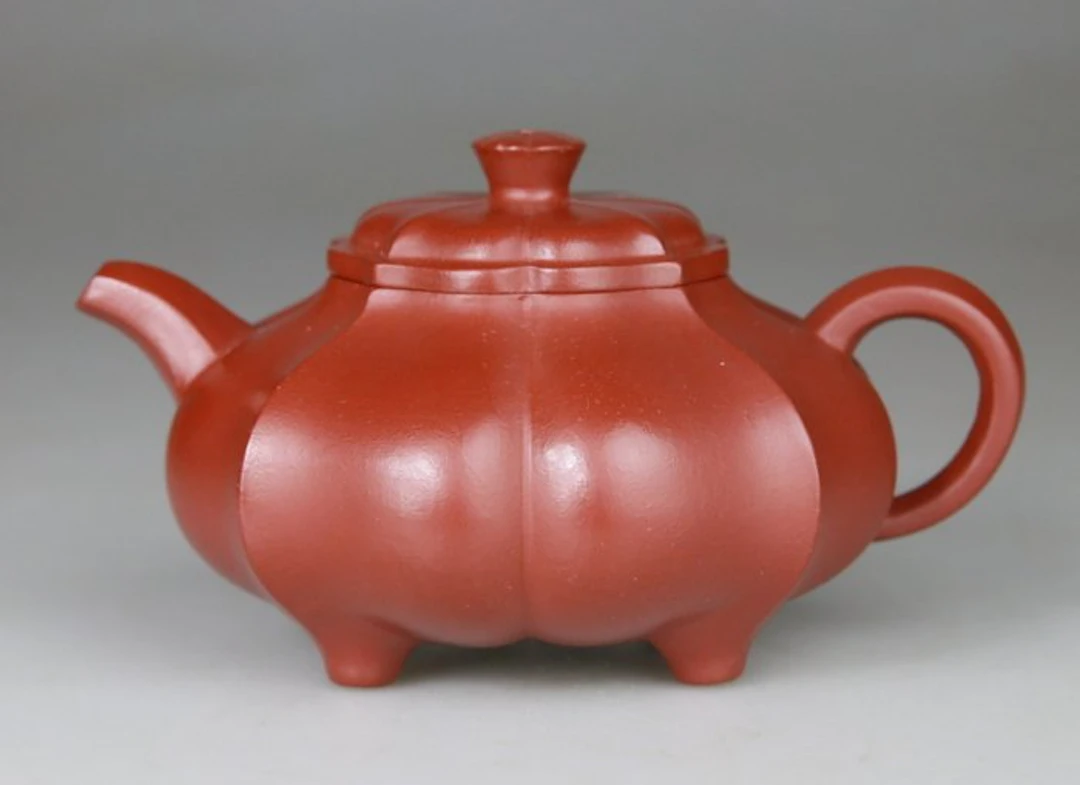 Teapot Yixing Zisha - Superb - Artist Mark - China - Modern