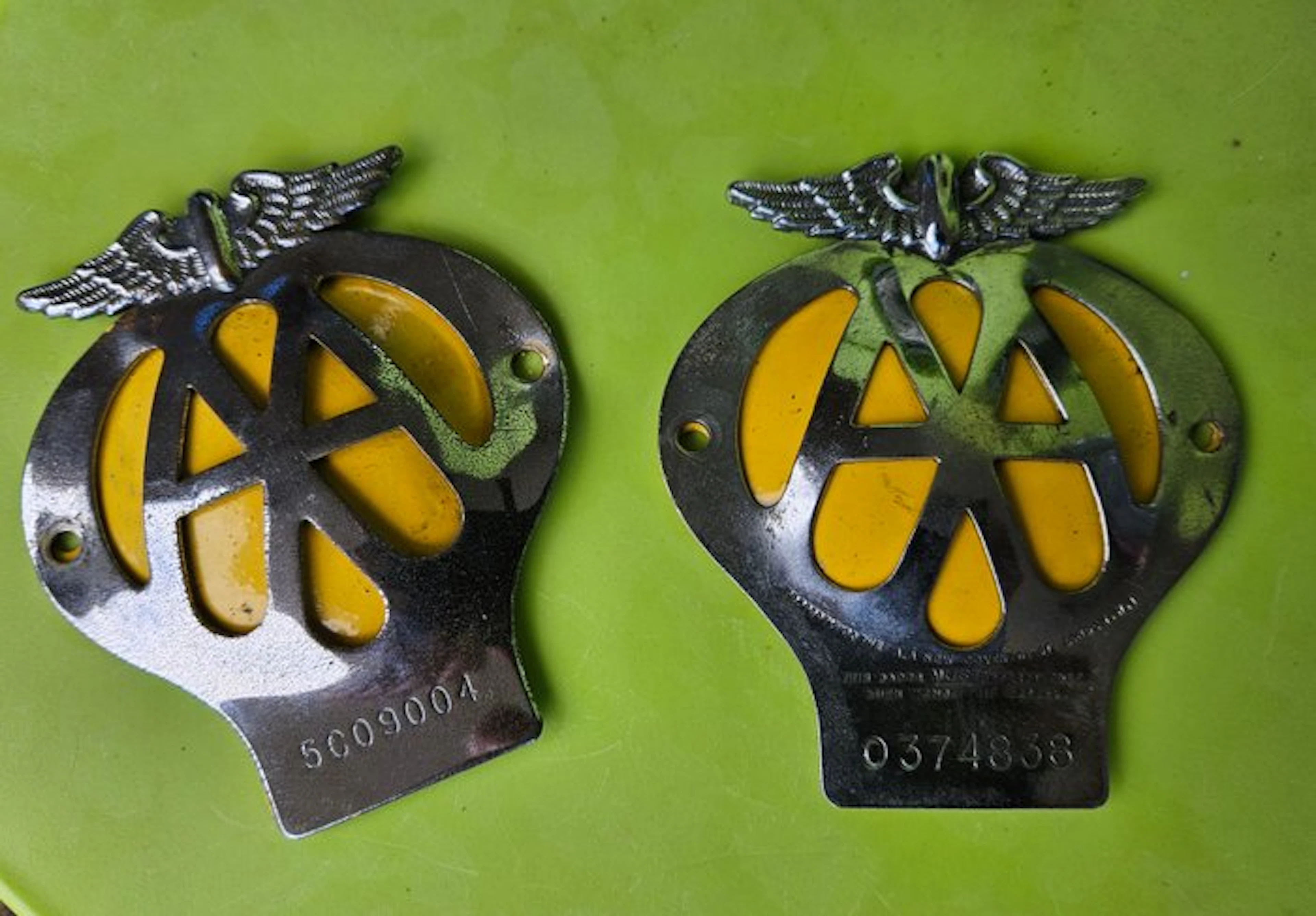 Badge - Automobile Association - Badge of Service
