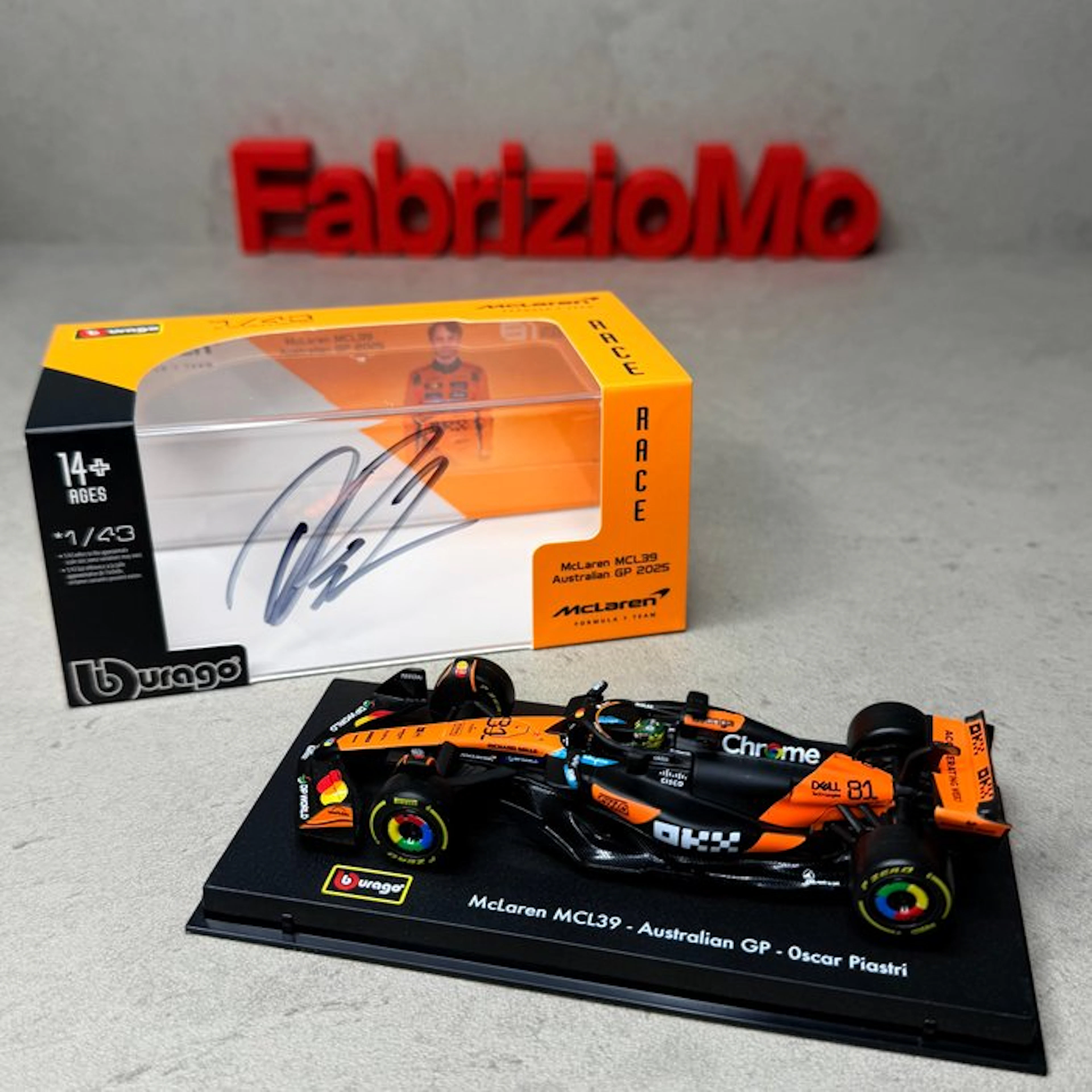 Mclaren - Australian GP 2025 - Signed car 81 - Oscar...