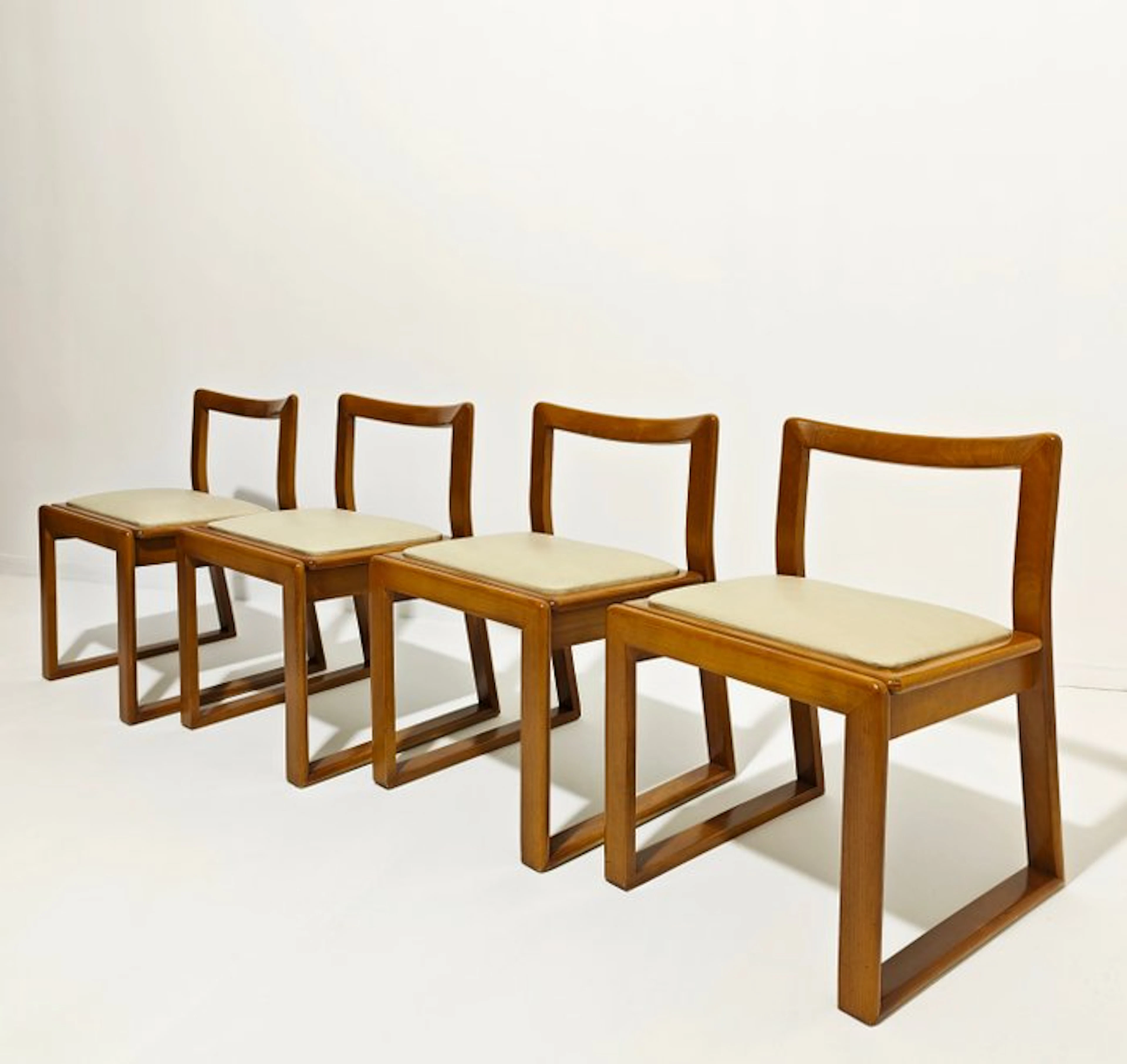 Dining room chair (4) - Leather, Wood - Italian Design 1970
