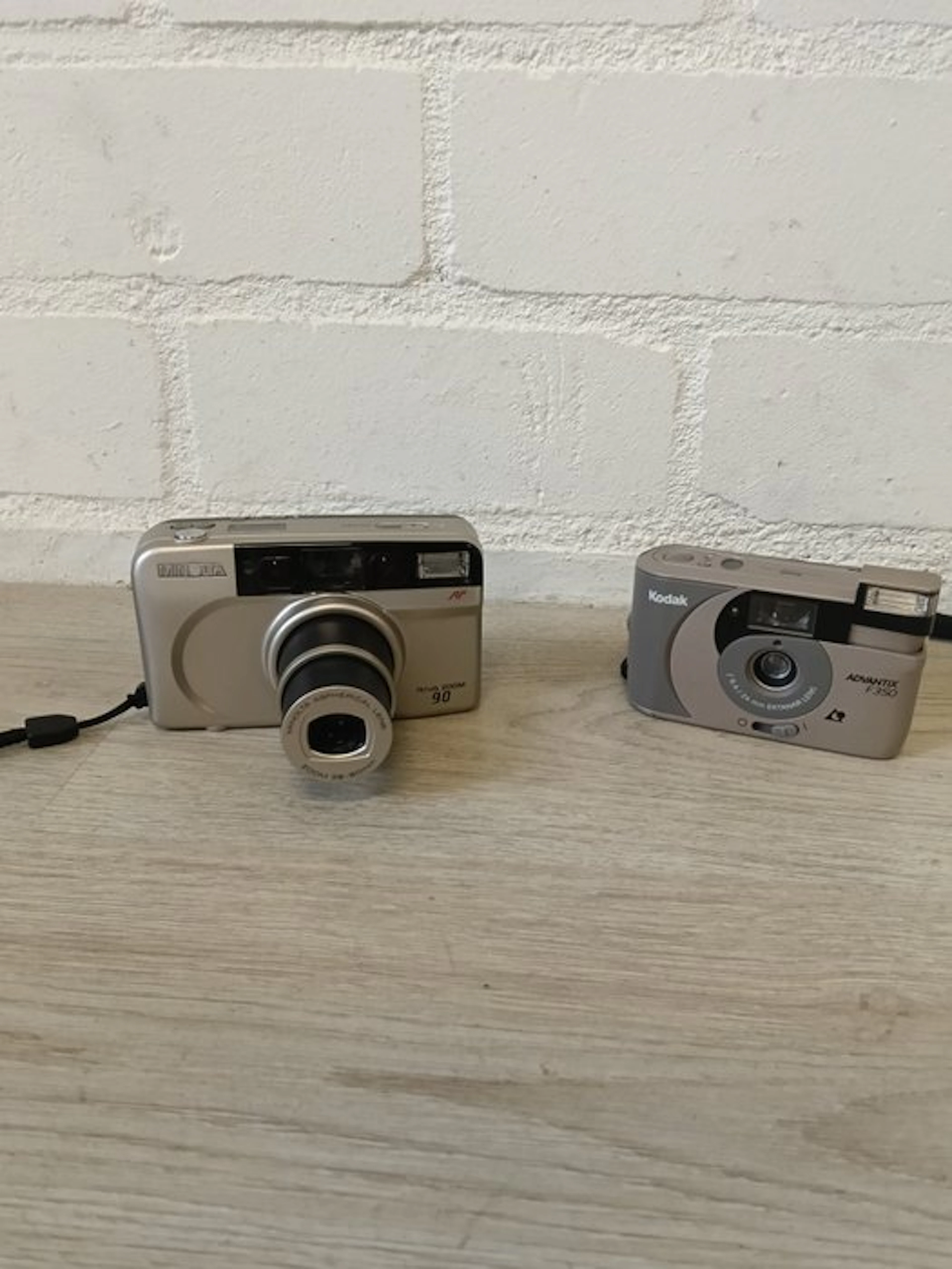 Minolta, Kodak Riva Zoom 90 / Advantix F350 Analogue camera