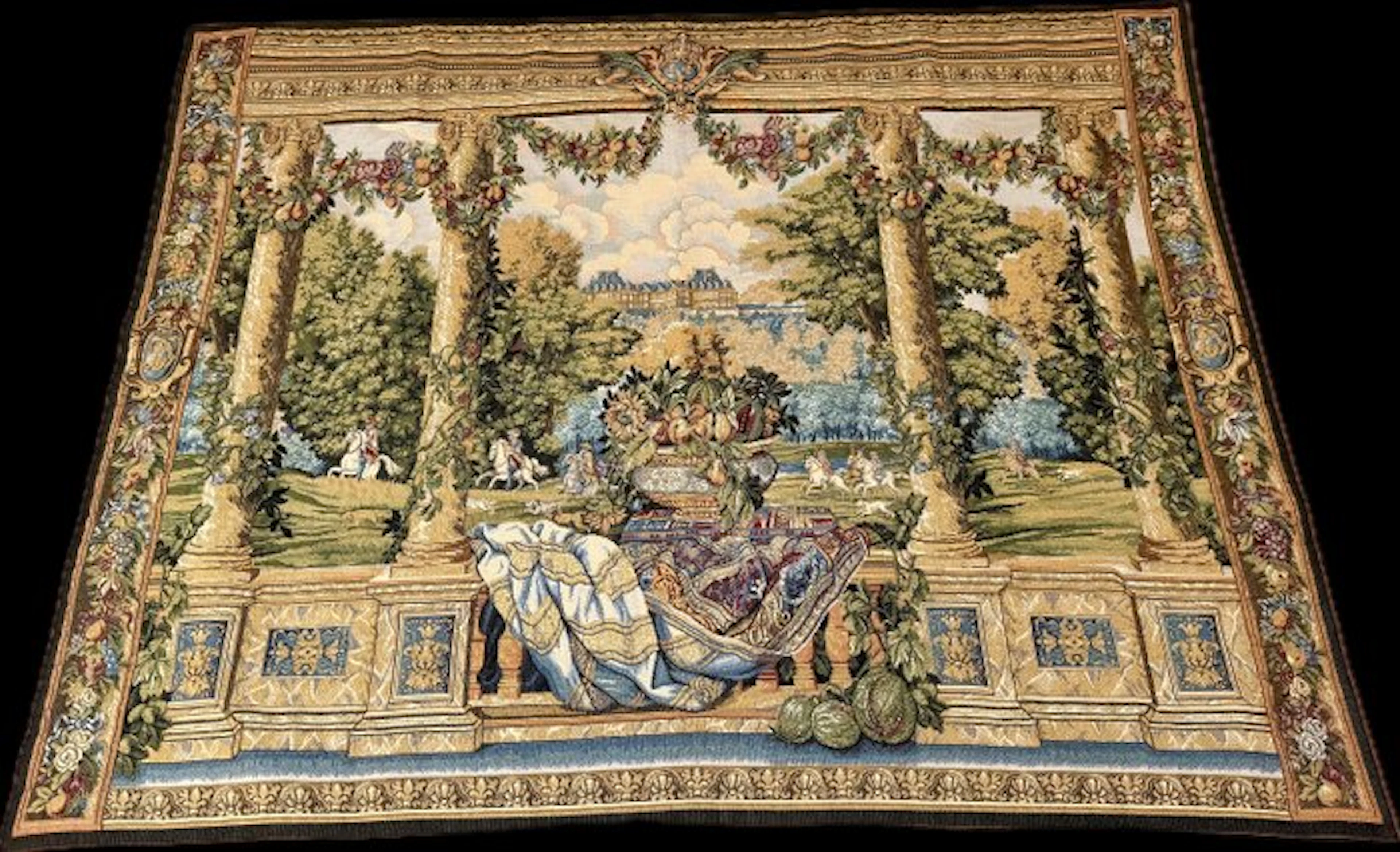 Grand Tapestry – Claye Tapisseries